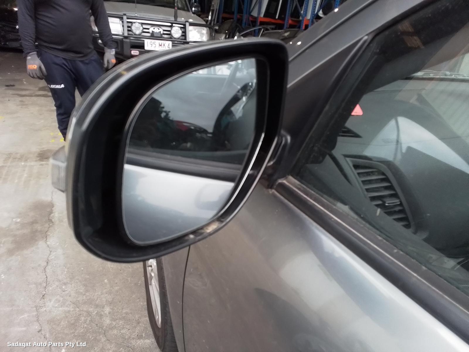 Mitsubishi Asx Right Guard