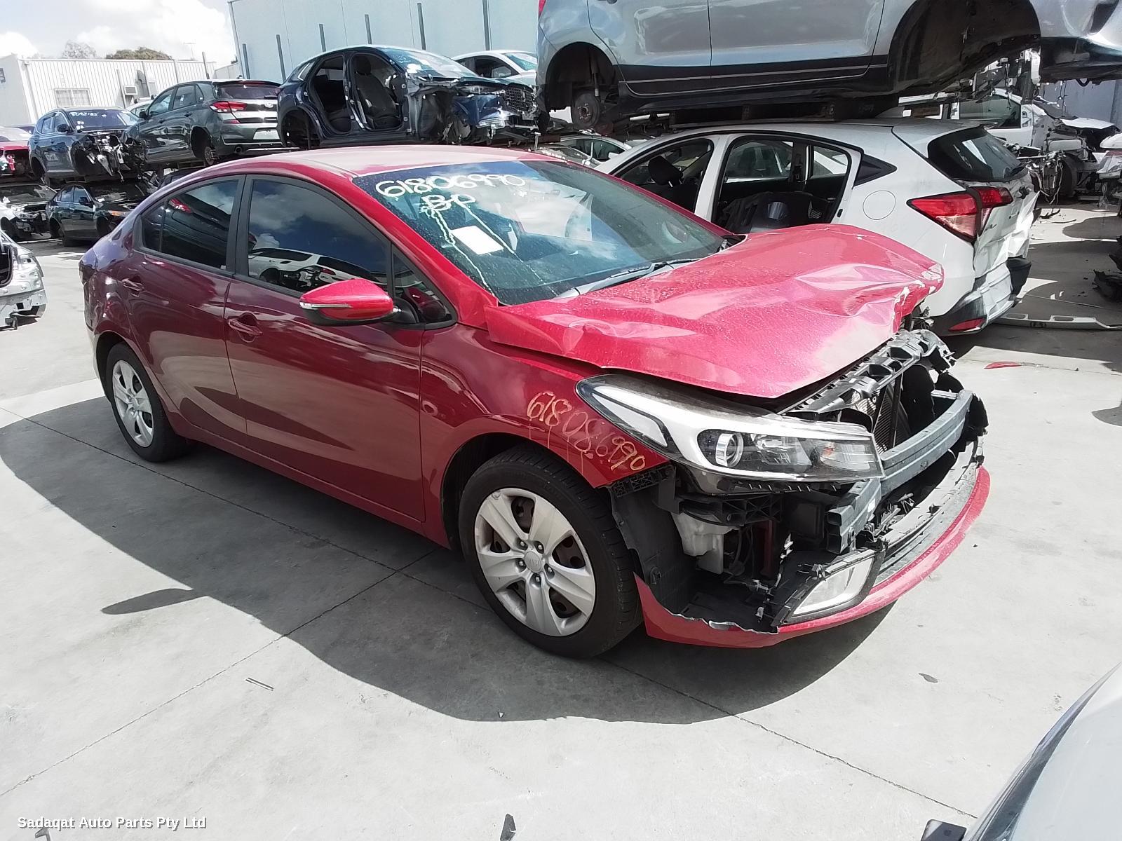 Kia Cerato Right Guard Liner