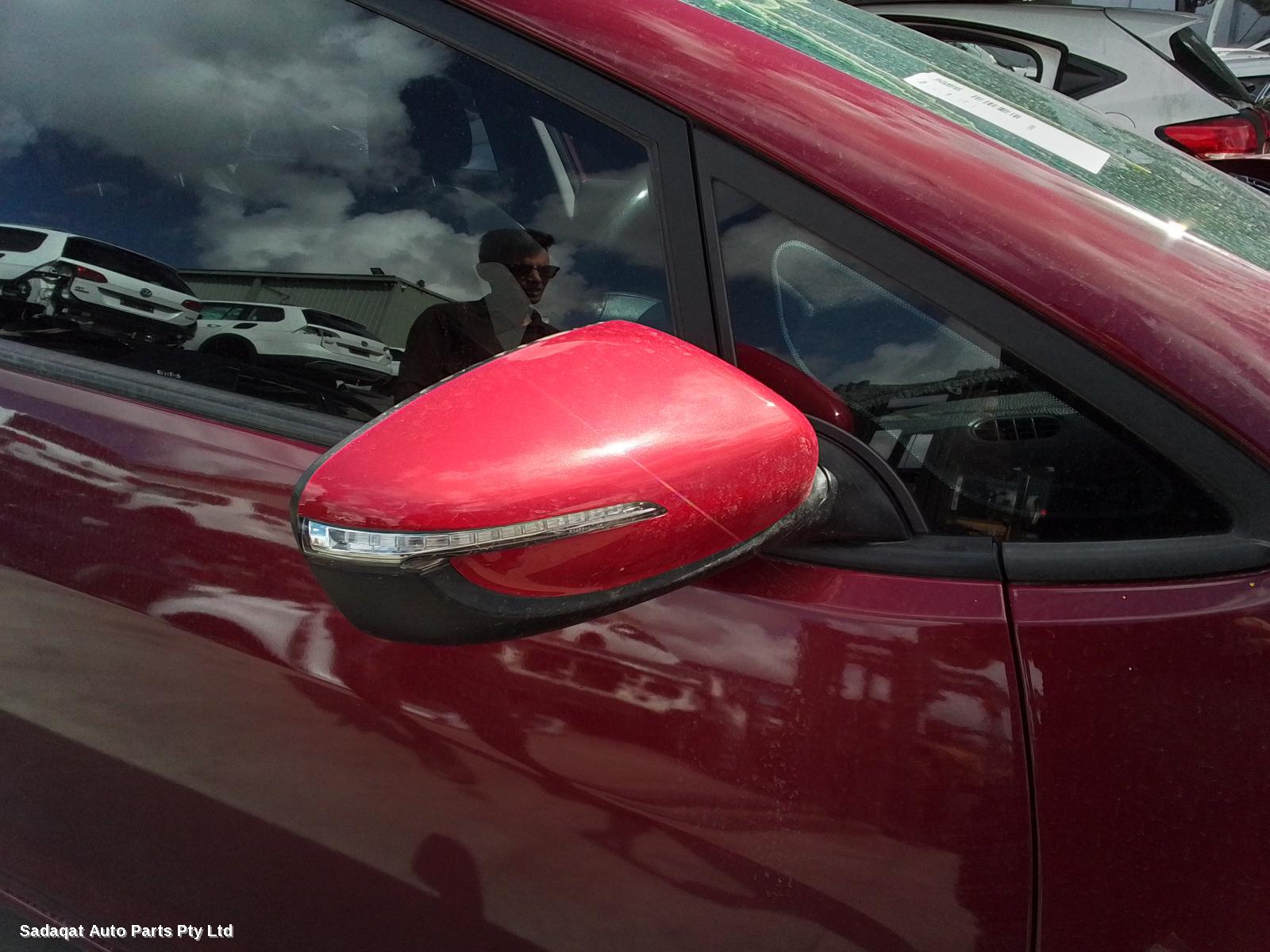 Kia Cerato Right Guard Liner