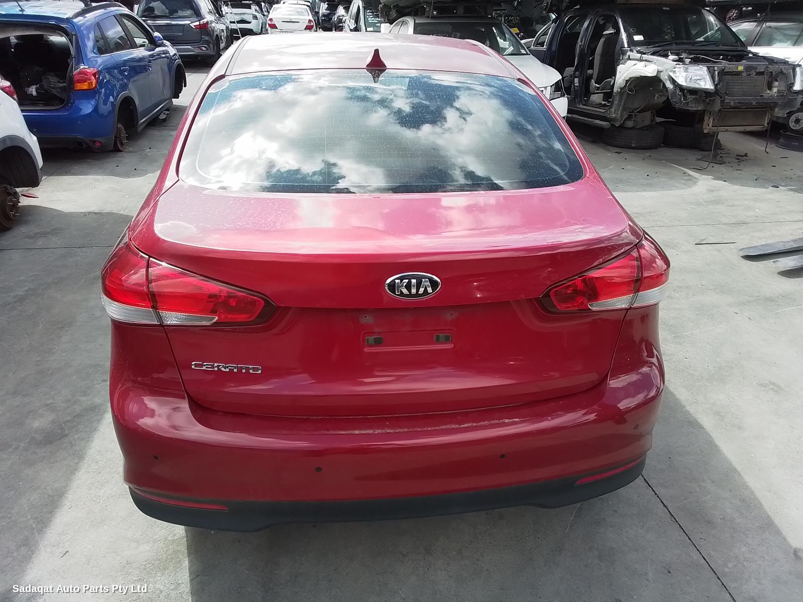 Kia Cerato Right Guard Liner