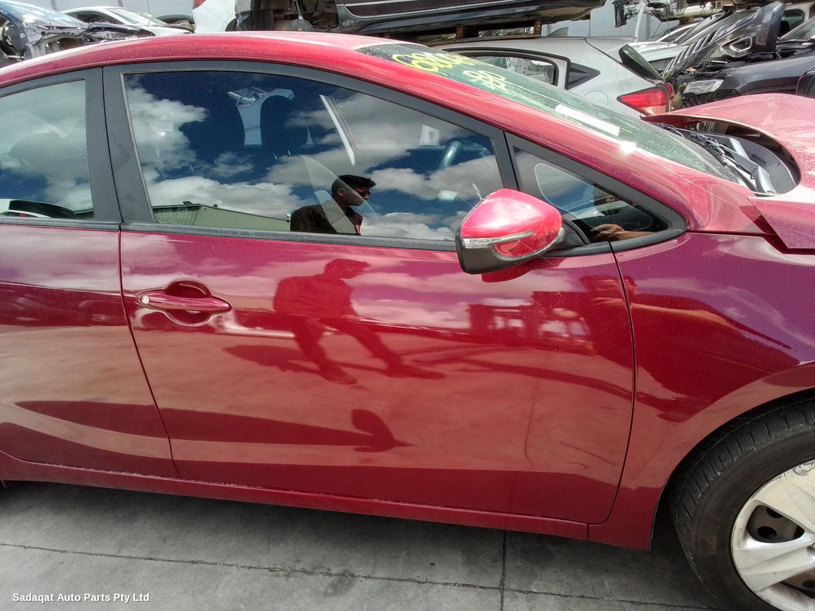 Kia Cerato Right Guard Liner