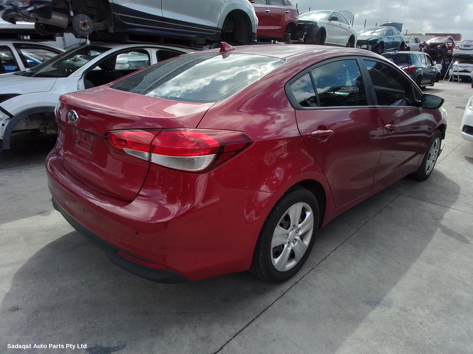 Kia Cerato Right Guard Liner