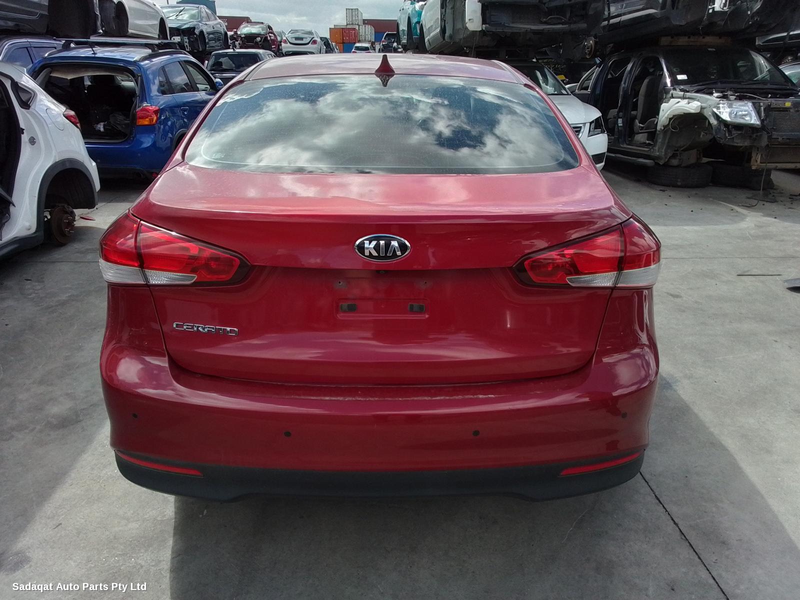 Kia Cerato Right Guard Liner