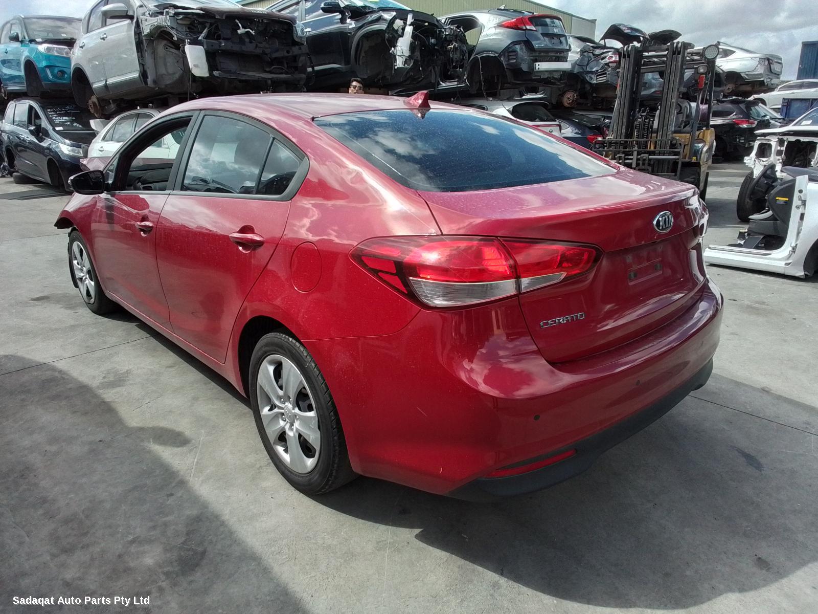 Kia Cerato Right Guard Liner