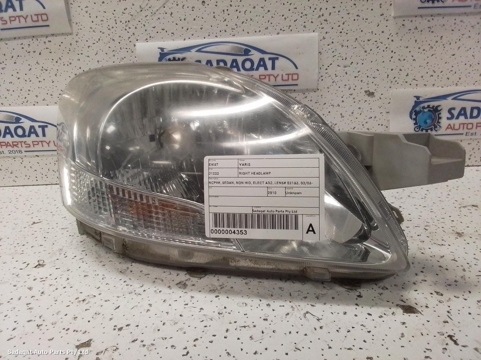 Toyota Yaris Right Headlamp