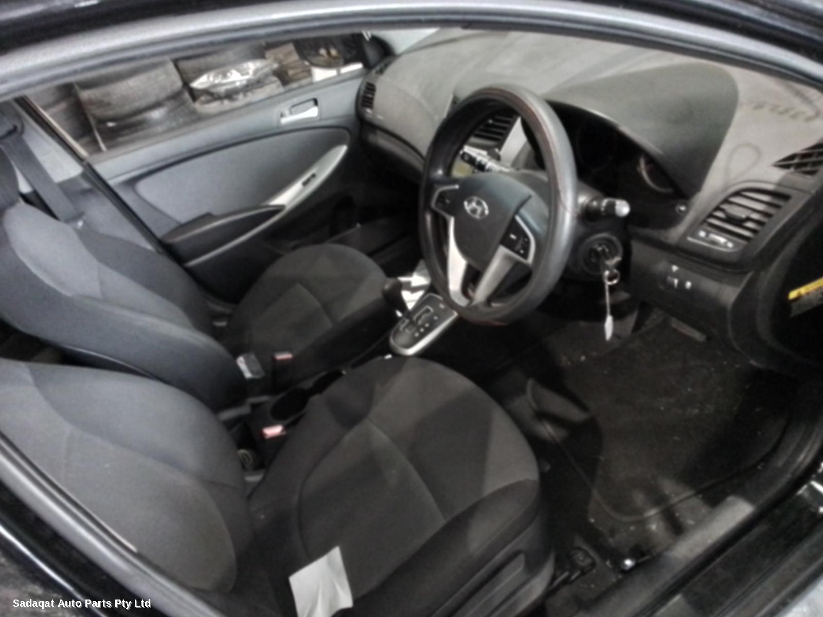 Hyundai Accent Left Headlamp