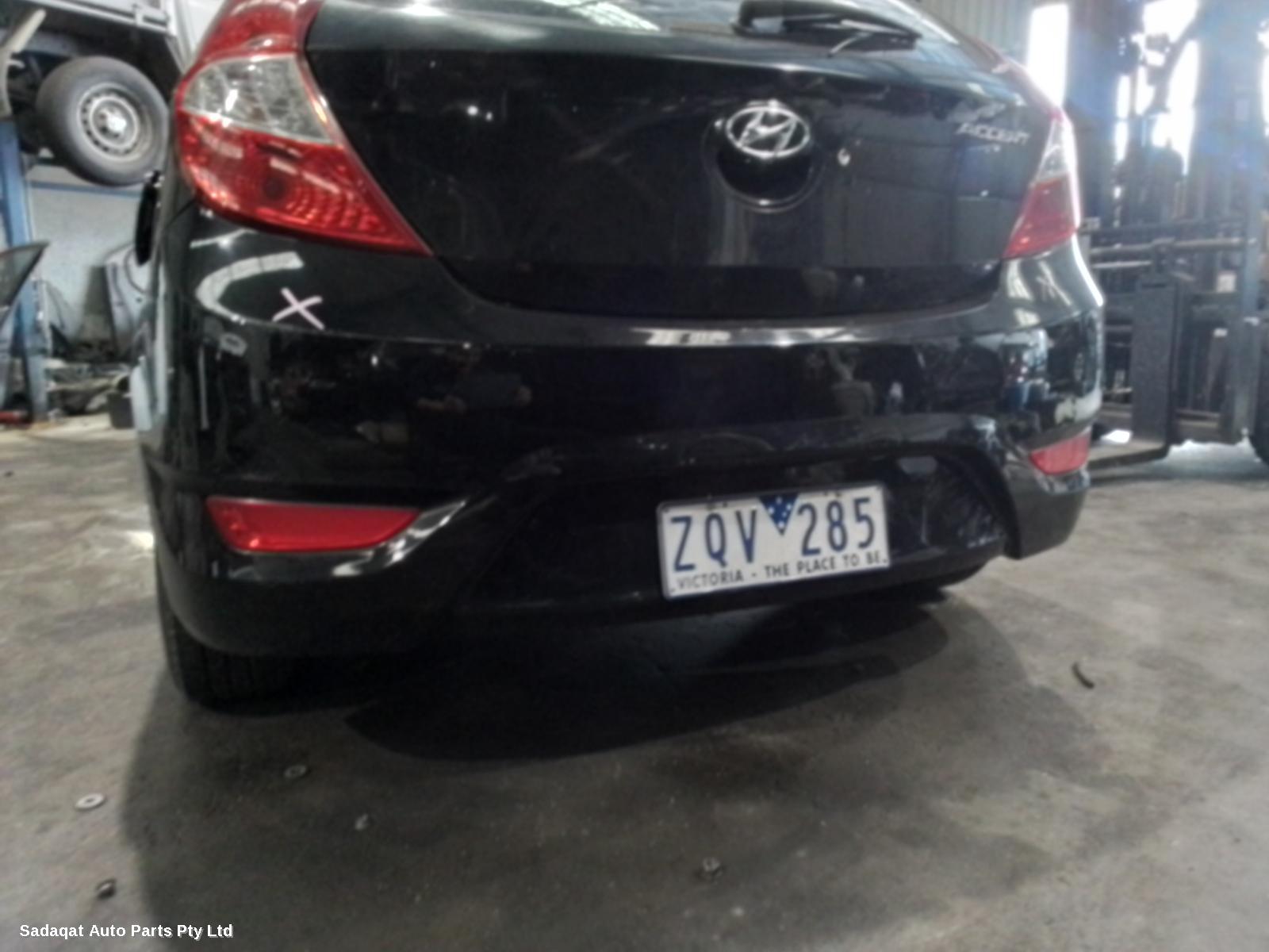 Hyundai Accent Left Headlamp