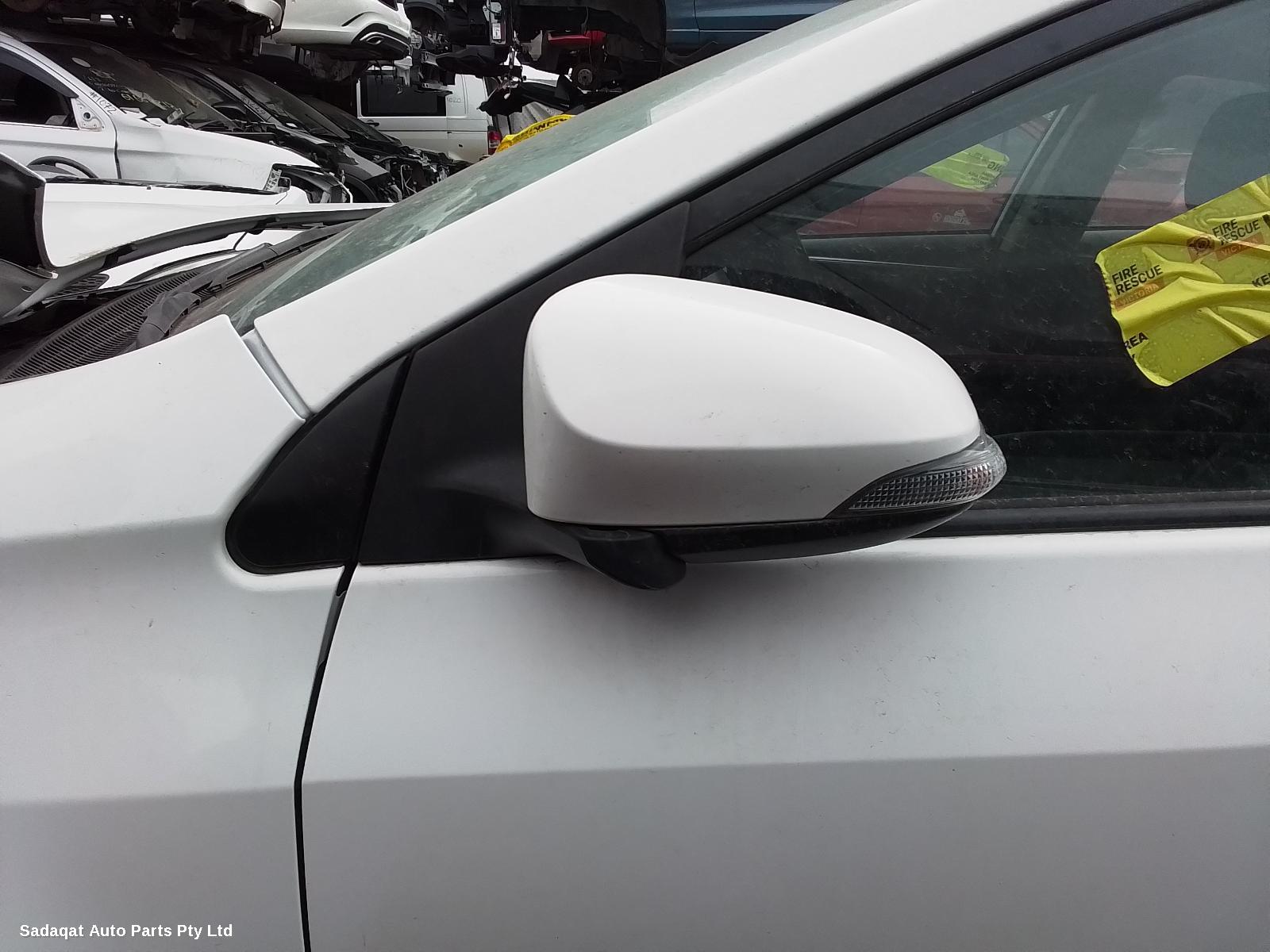 Toyota Corolla Right Headlamp