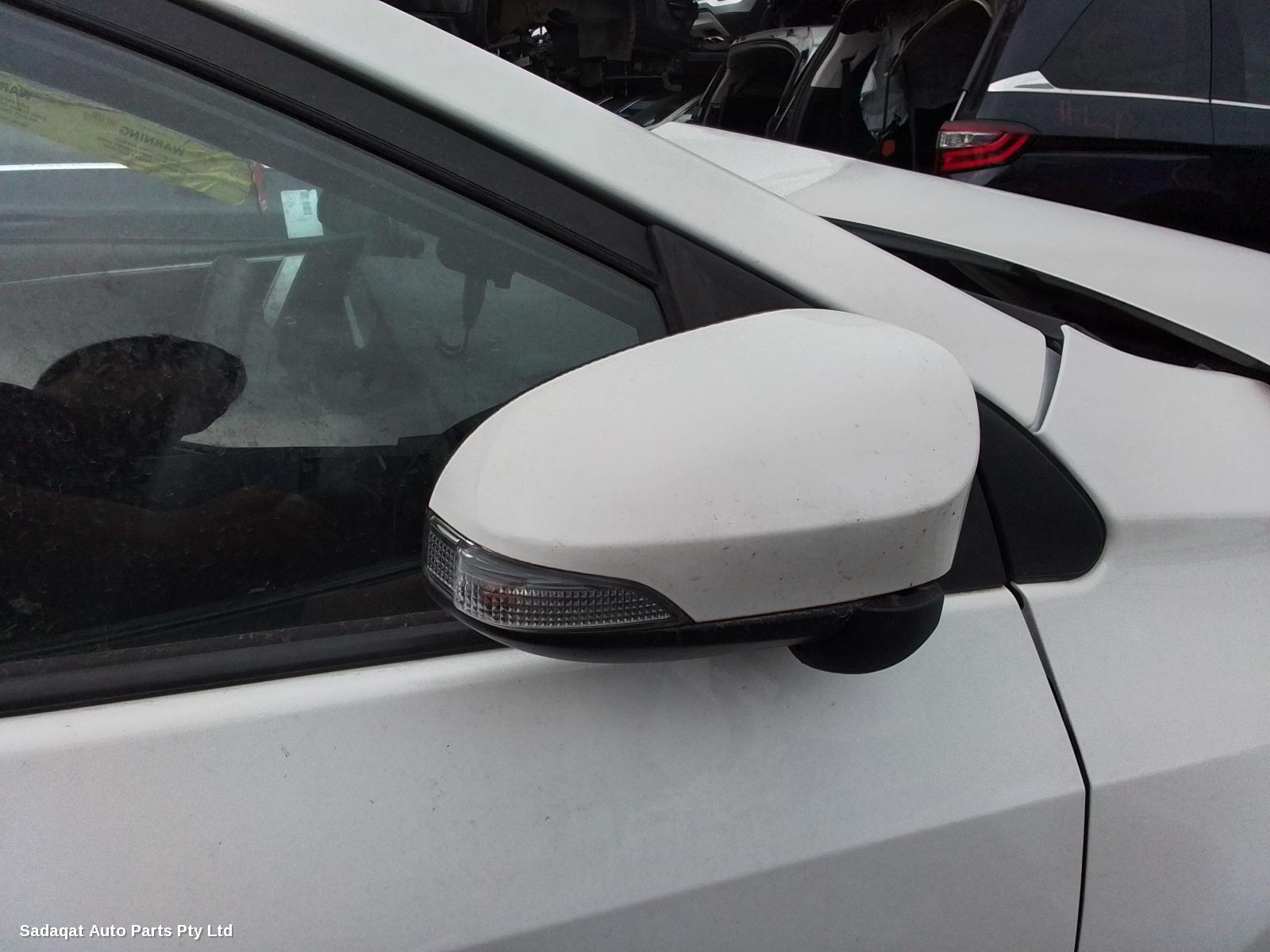 Toyota Corolla Right Headlamp