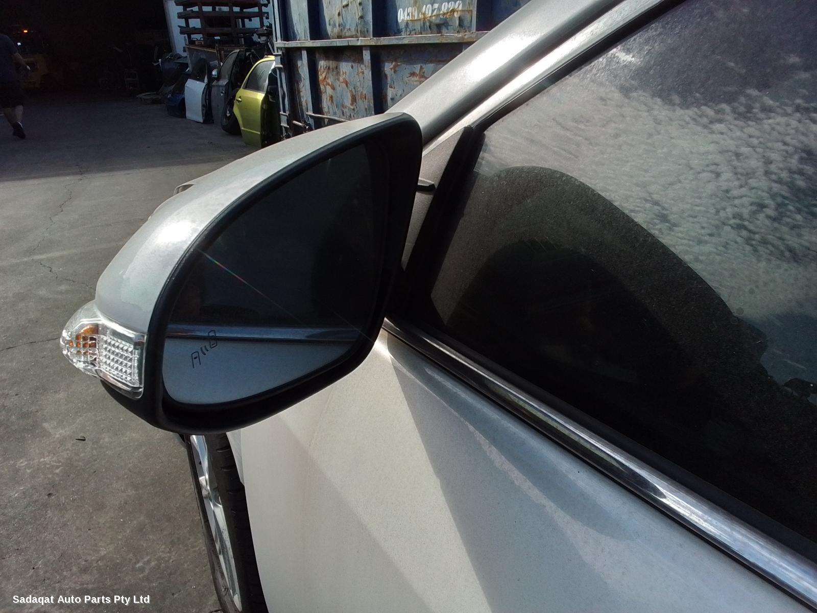 Toyota Aurion Left Taillight