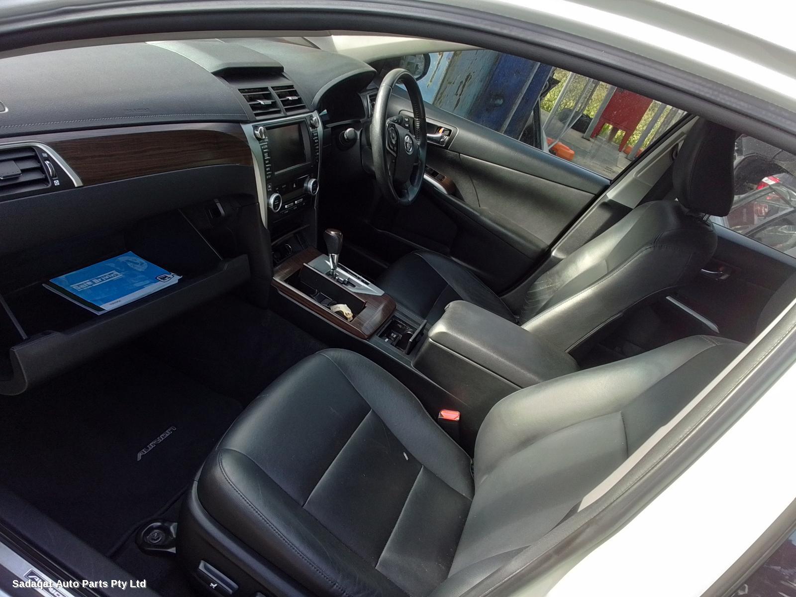 Toyota Aurion Left Taillight