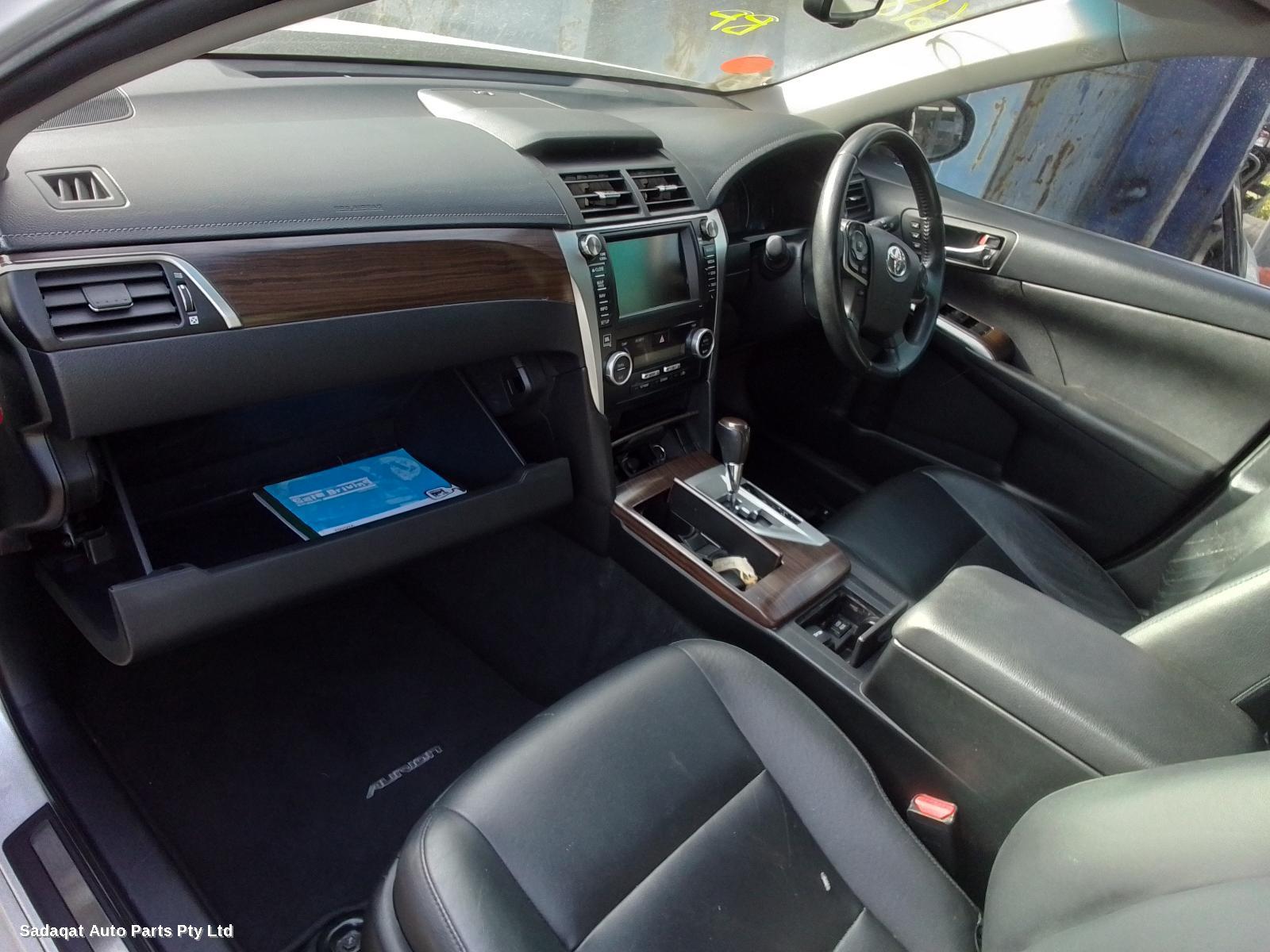 Toyota Aurion Left Taillight