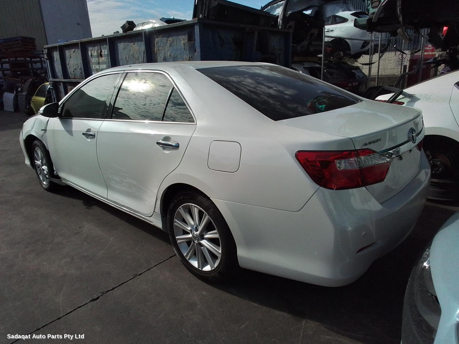 Toyota Aurion Left Taillight