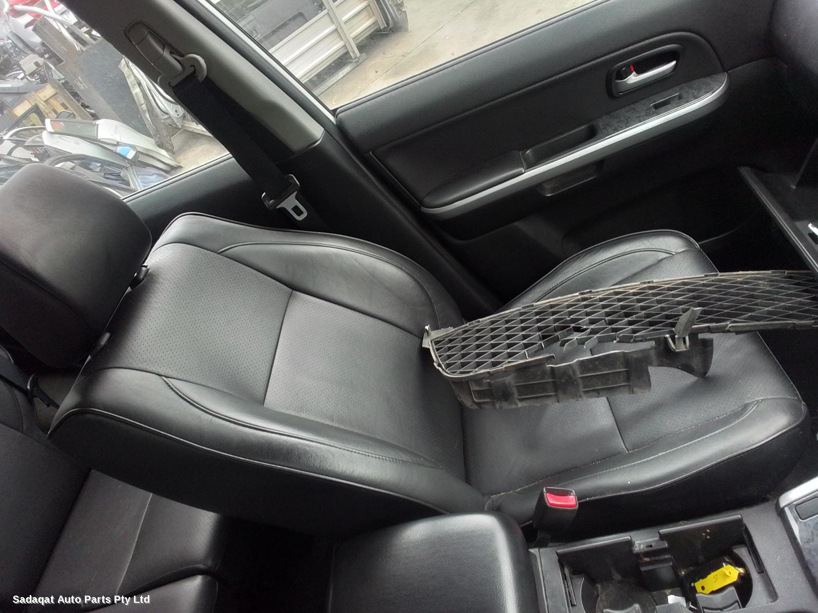 Suzuki Vitara Seatbelt/stalk