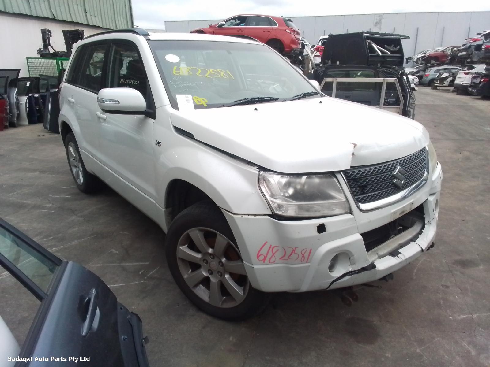 Suzuki Vitara Right Front Door
