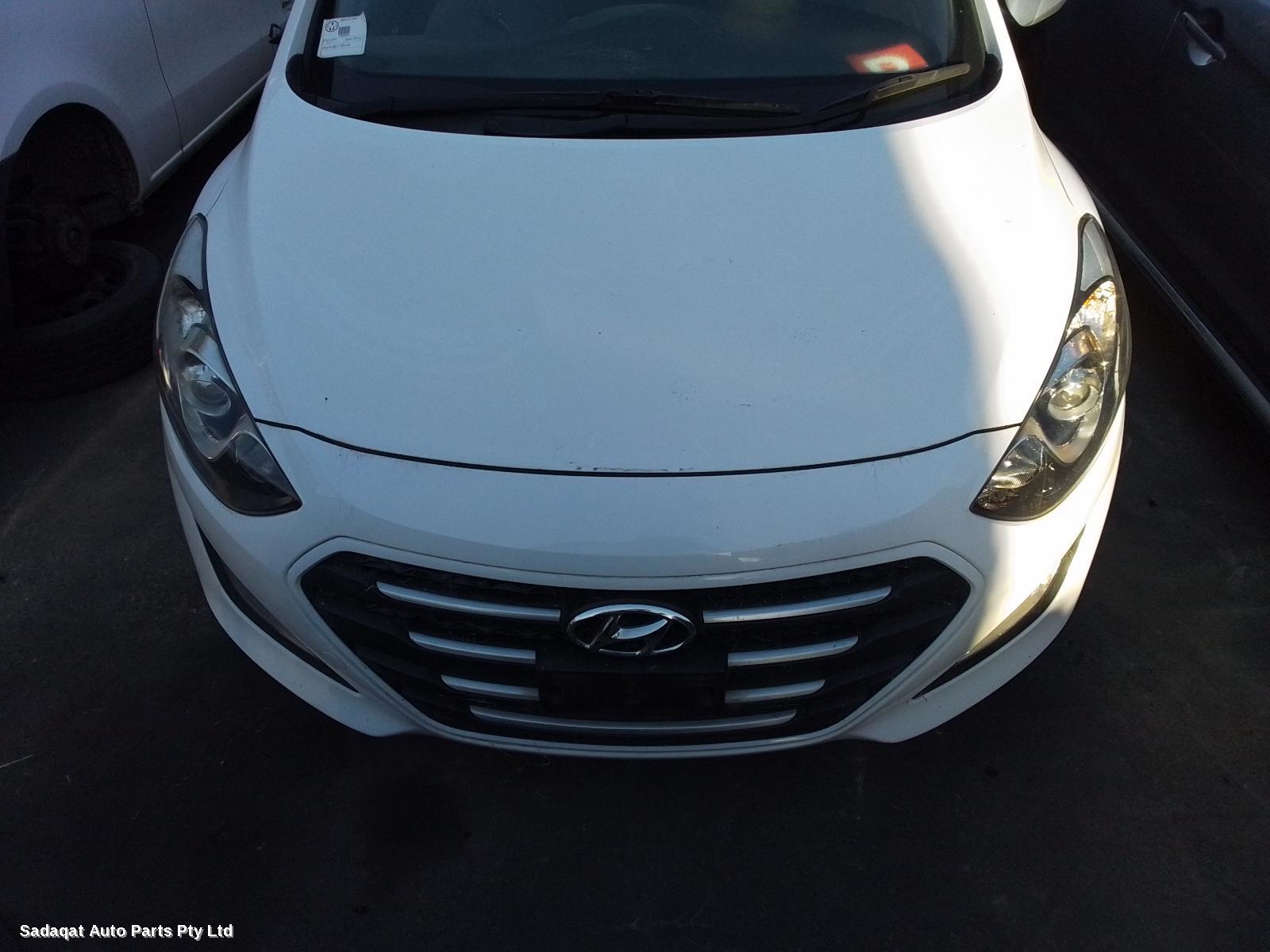 Hyundai I30 Left Door Mirror