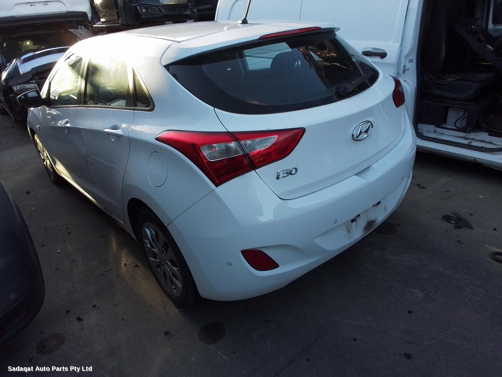 Hyundai I30 Left Door Mirror