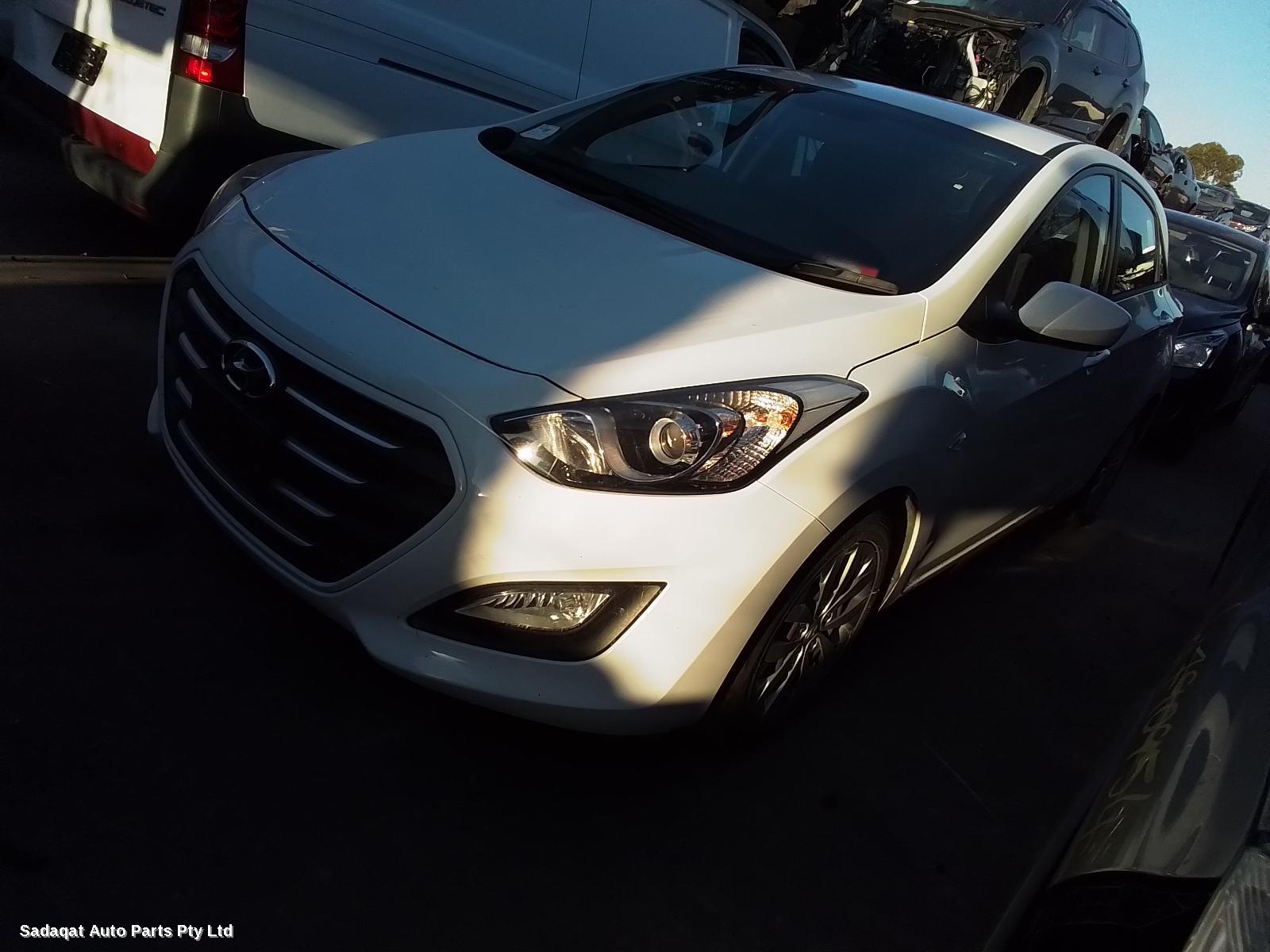 Hyundai I30 Left Door Mirror