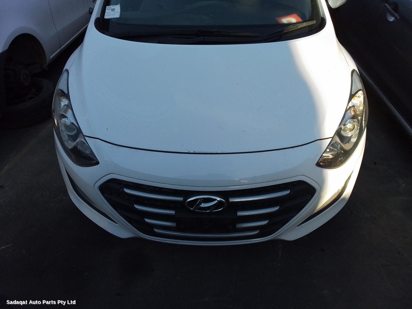 Hyundai I30 Left Door Mirror