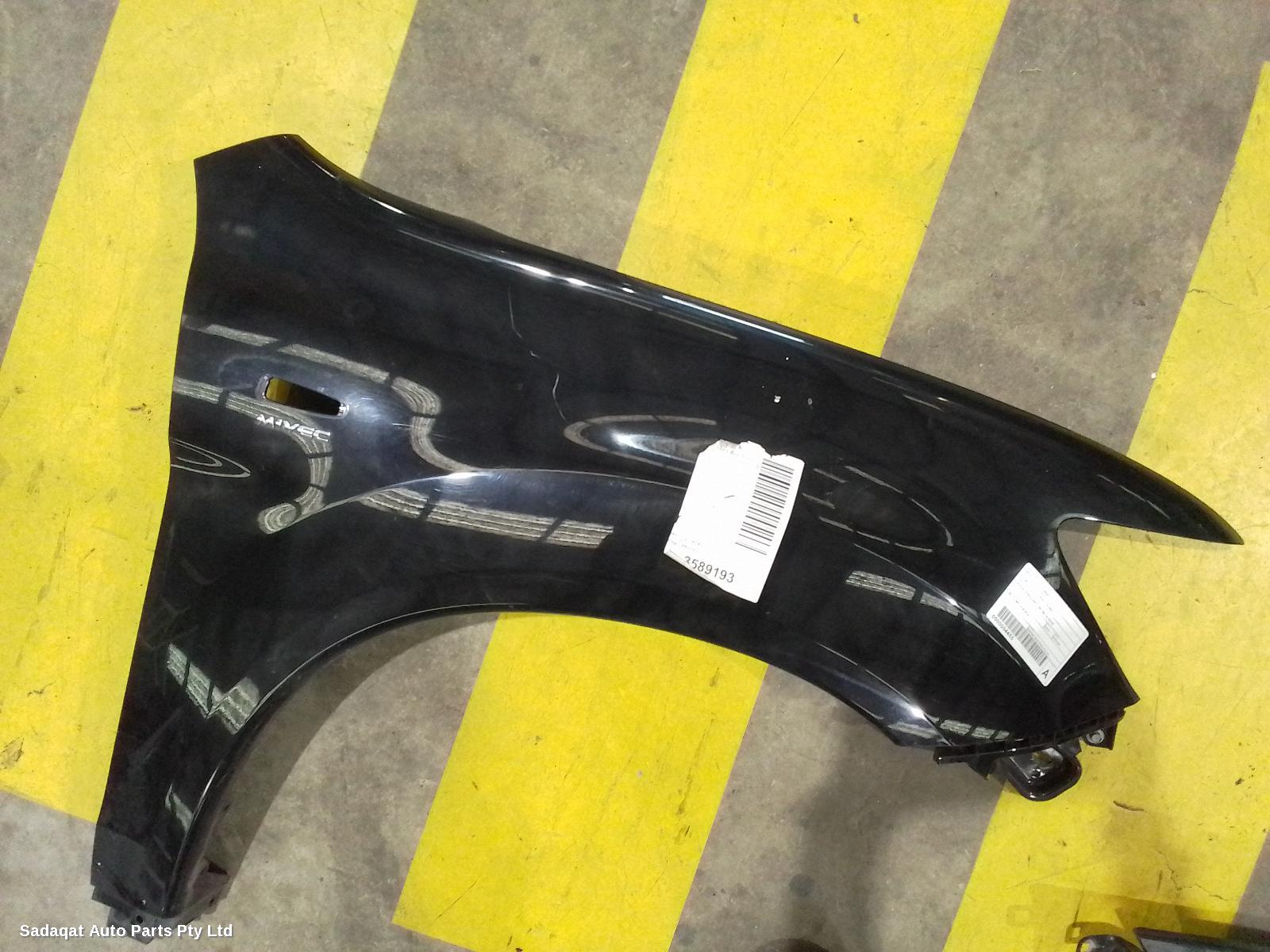 Mitsubishi Asx Right Guard