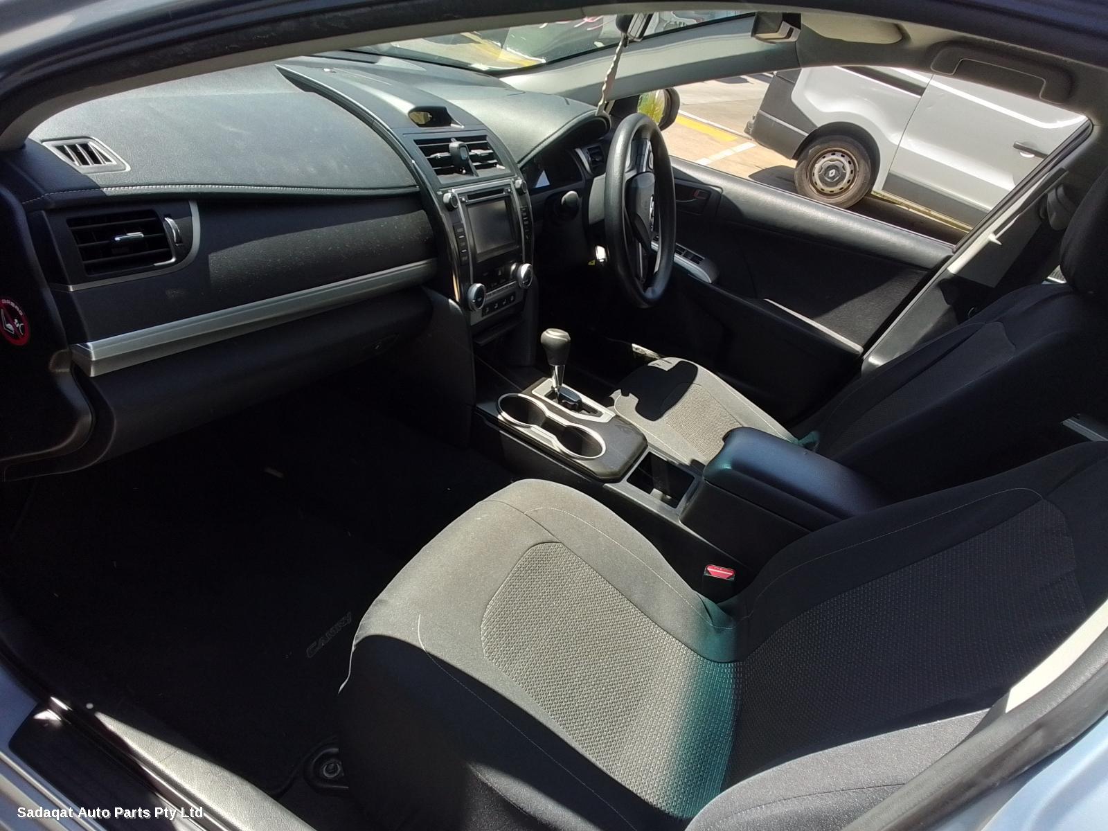 Toyota Camry Left Taillight