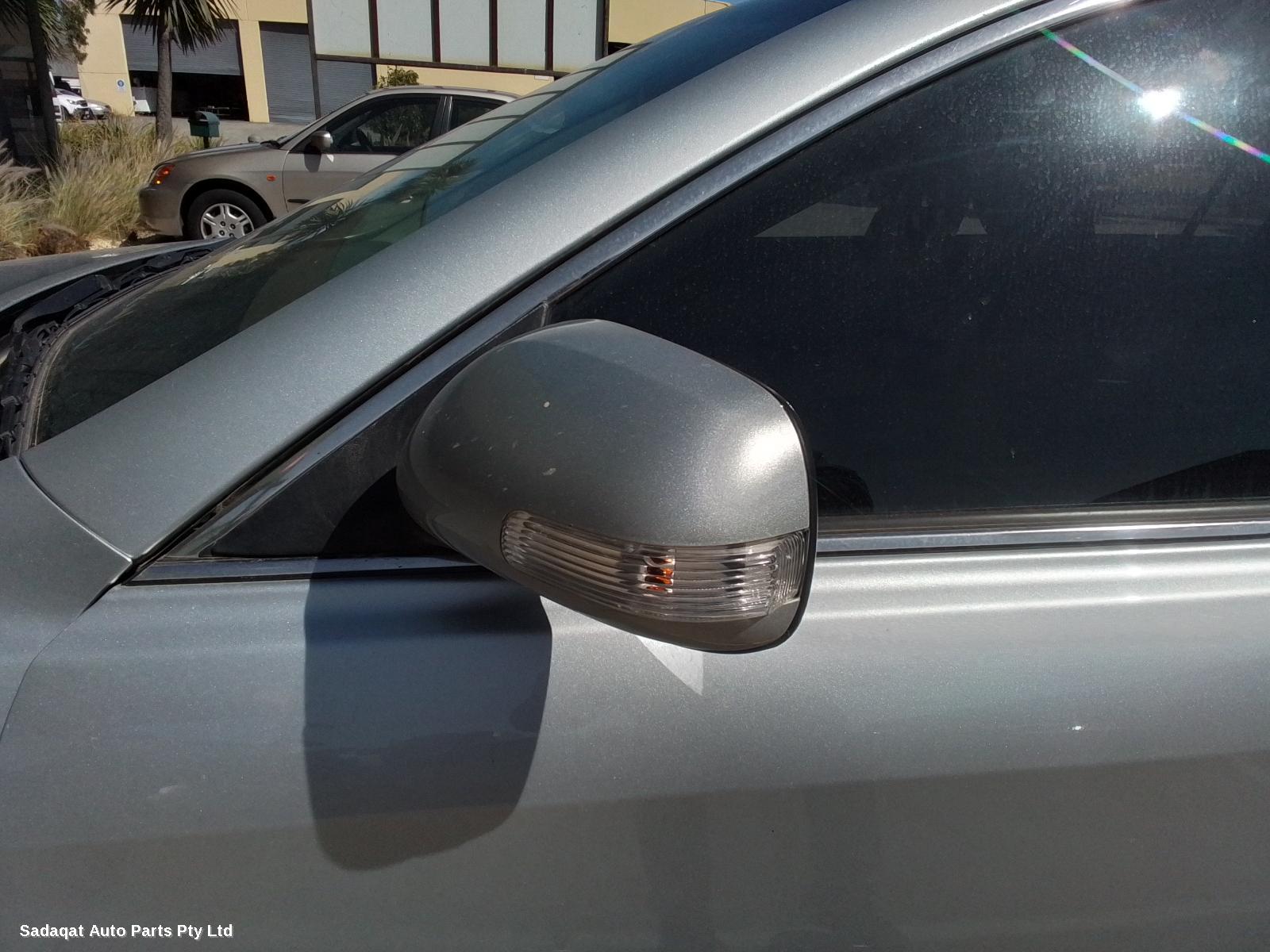 Toyota Aurion Right Taillight