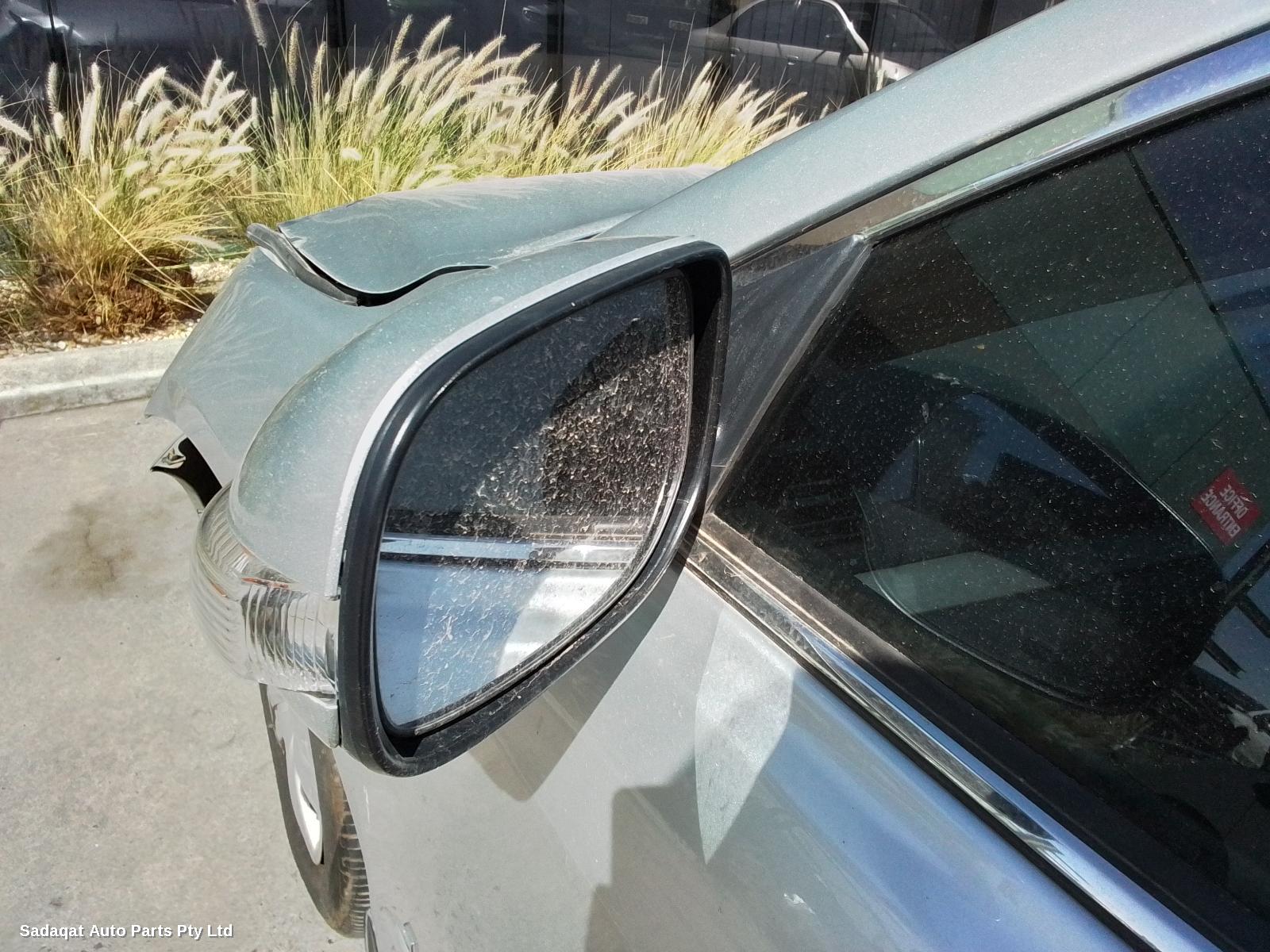 Toyota Aurion Right Taillight