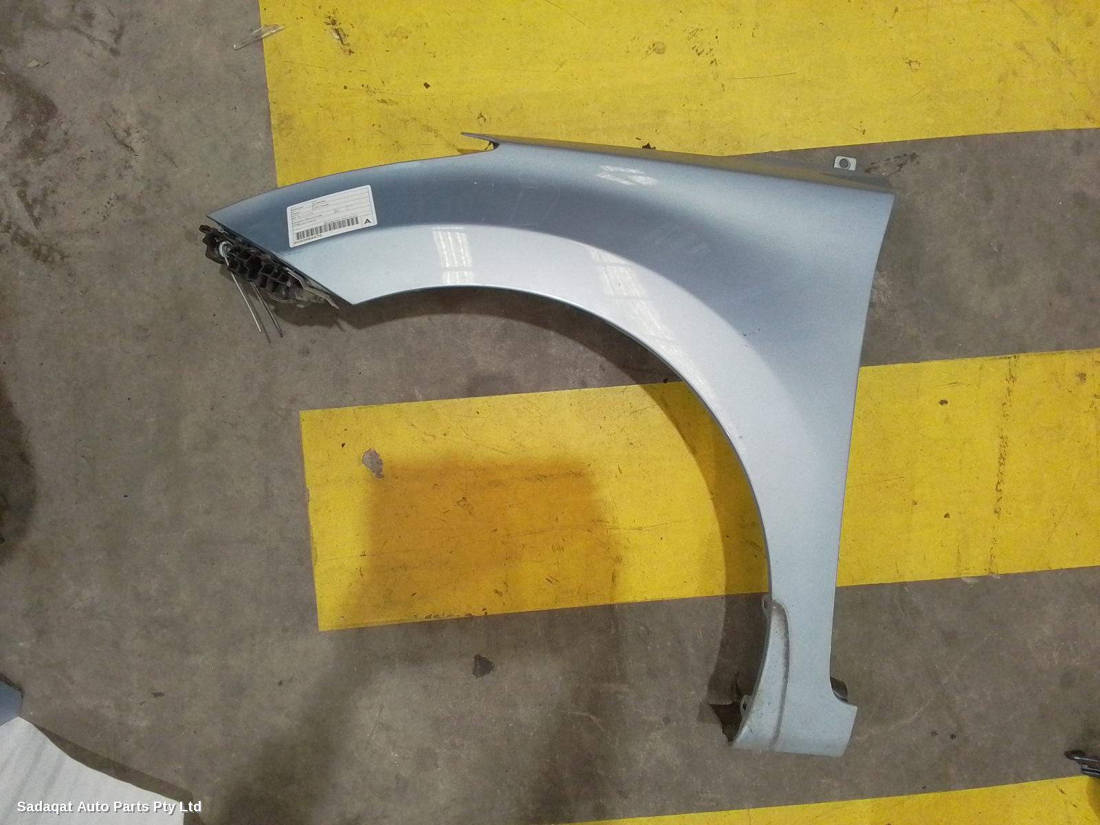 Hyundai Elantra Left Guard