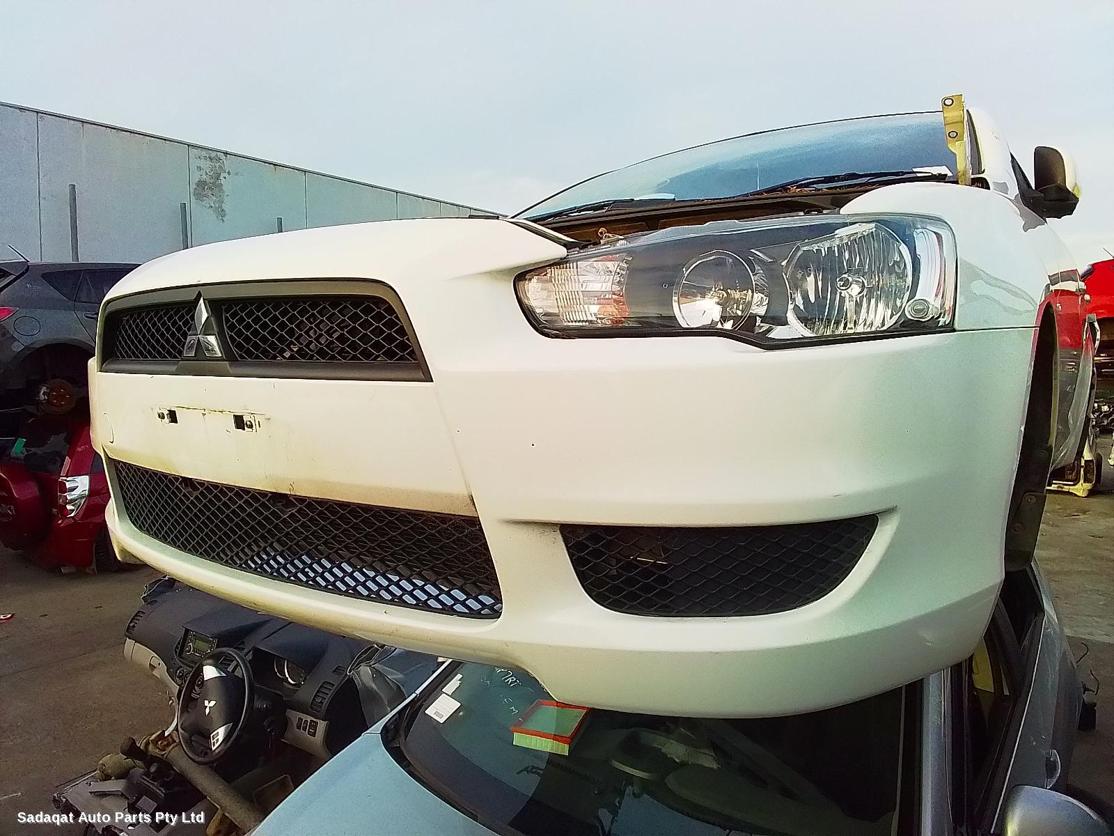Mitsubishi Lancer Bonnet Lock/support