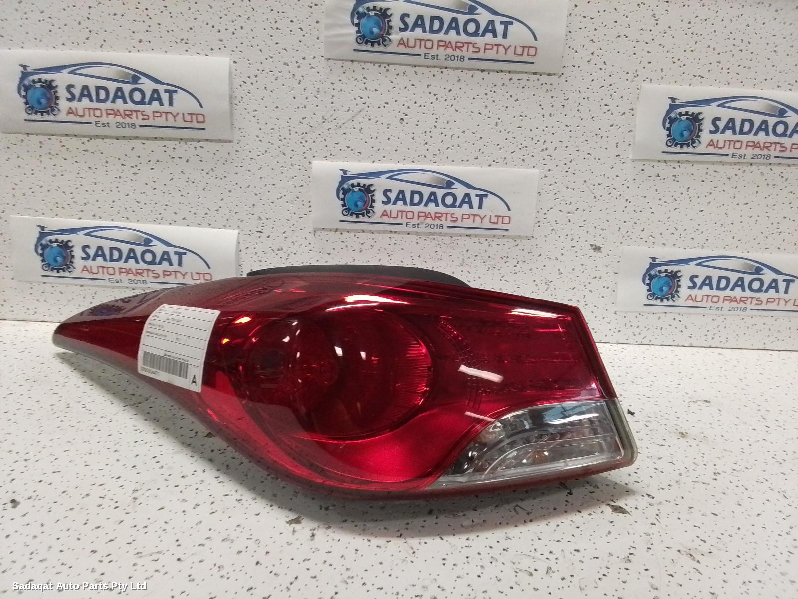 Hyundai Elantra Left Taillight