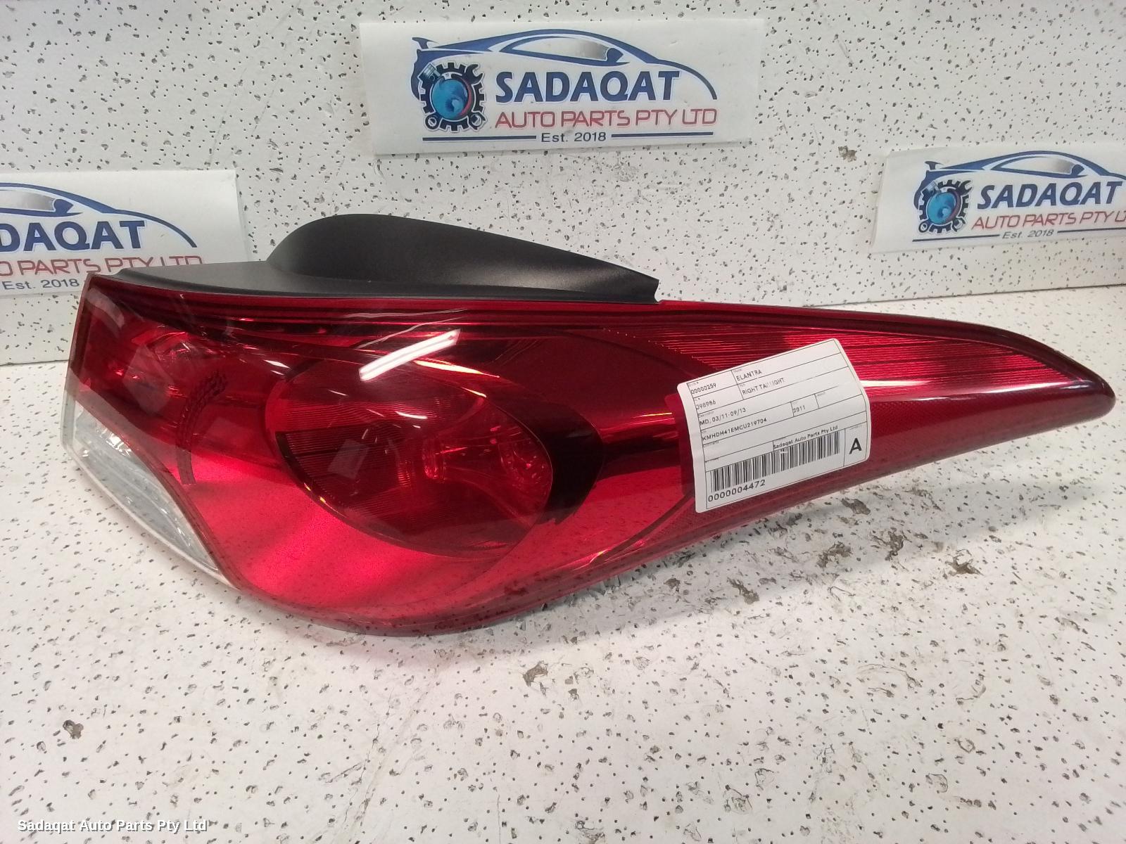 Hyundai Elantra Right Taillight