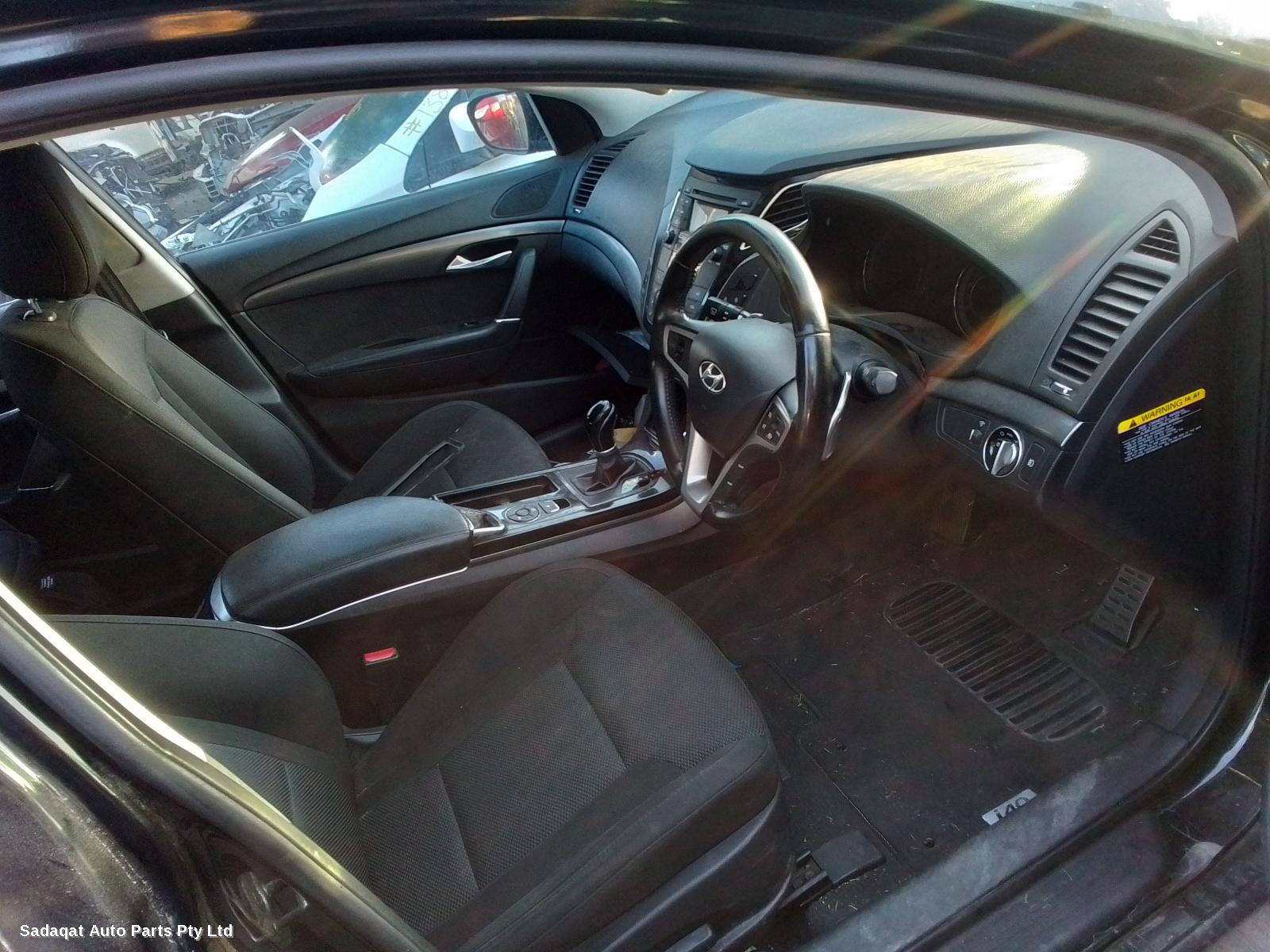 Hyundai I40 Left Taillight