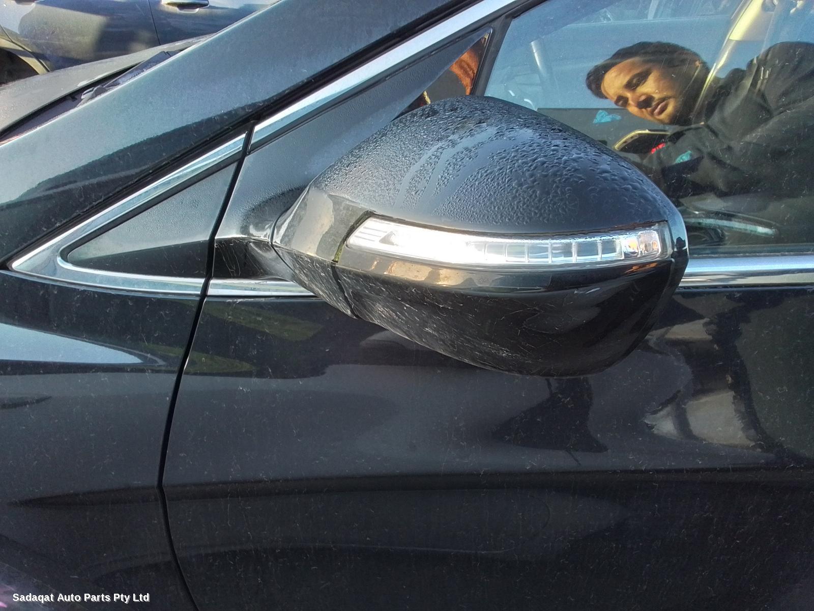 Hyundai I40 Left Taillight