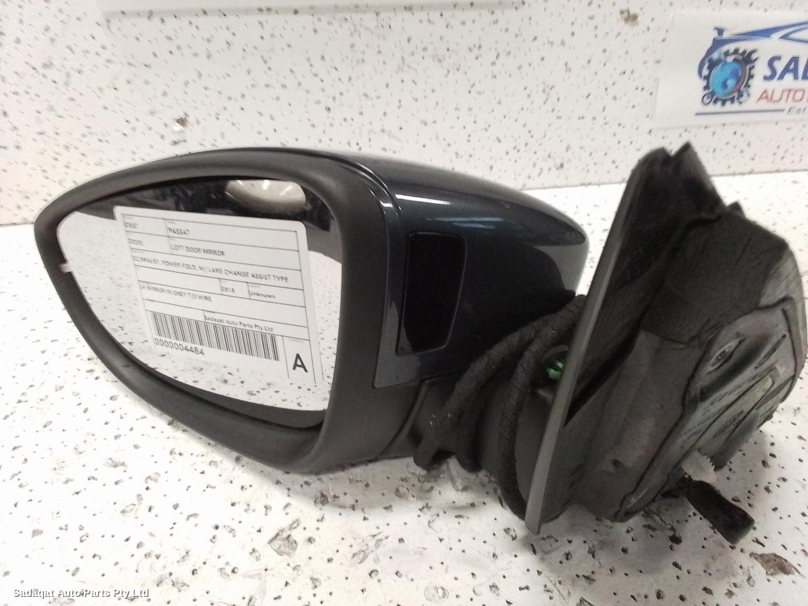 Volkswagen Passat Left Door Mirror