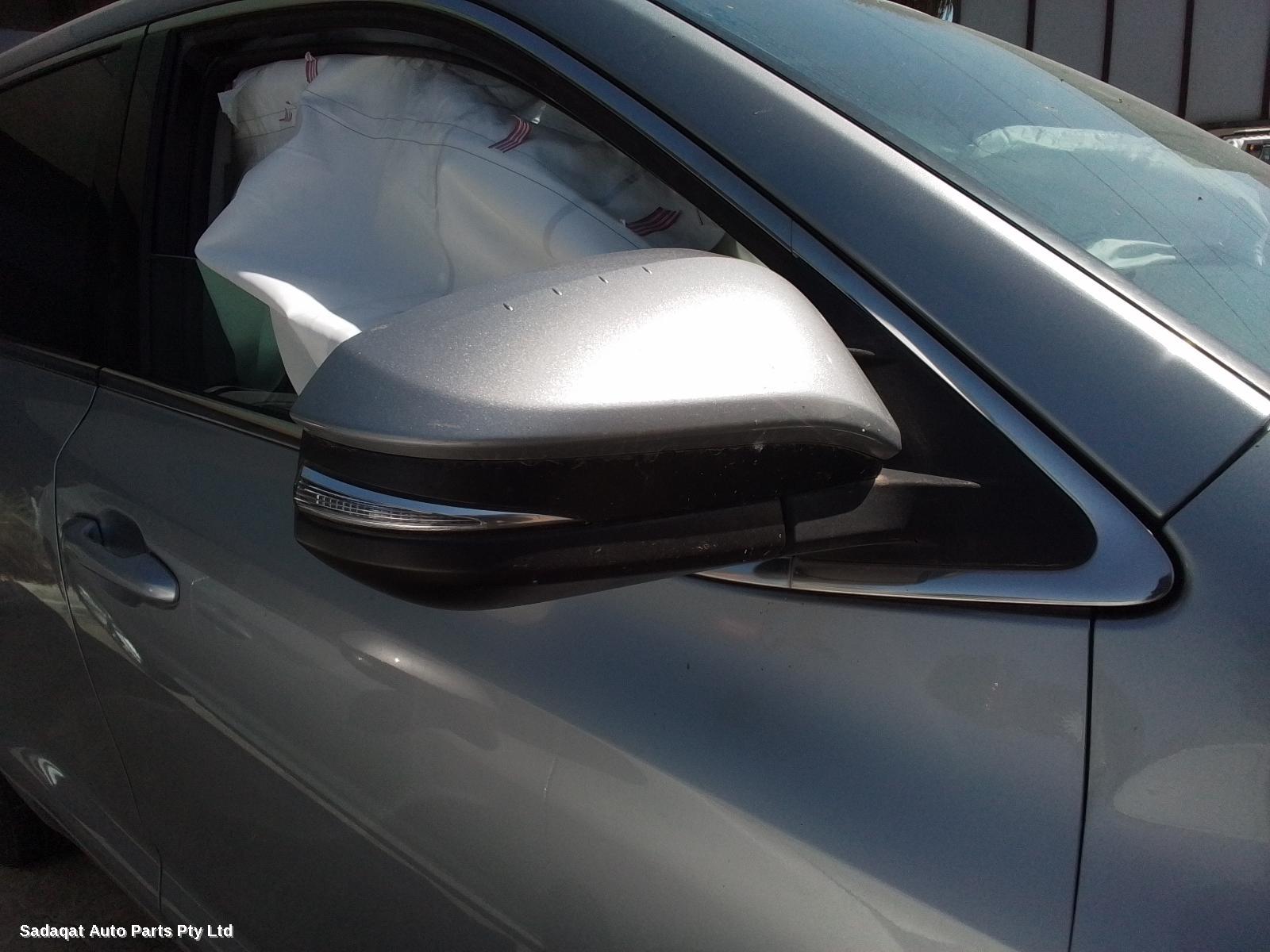 Toyota Kluger Sunvisor