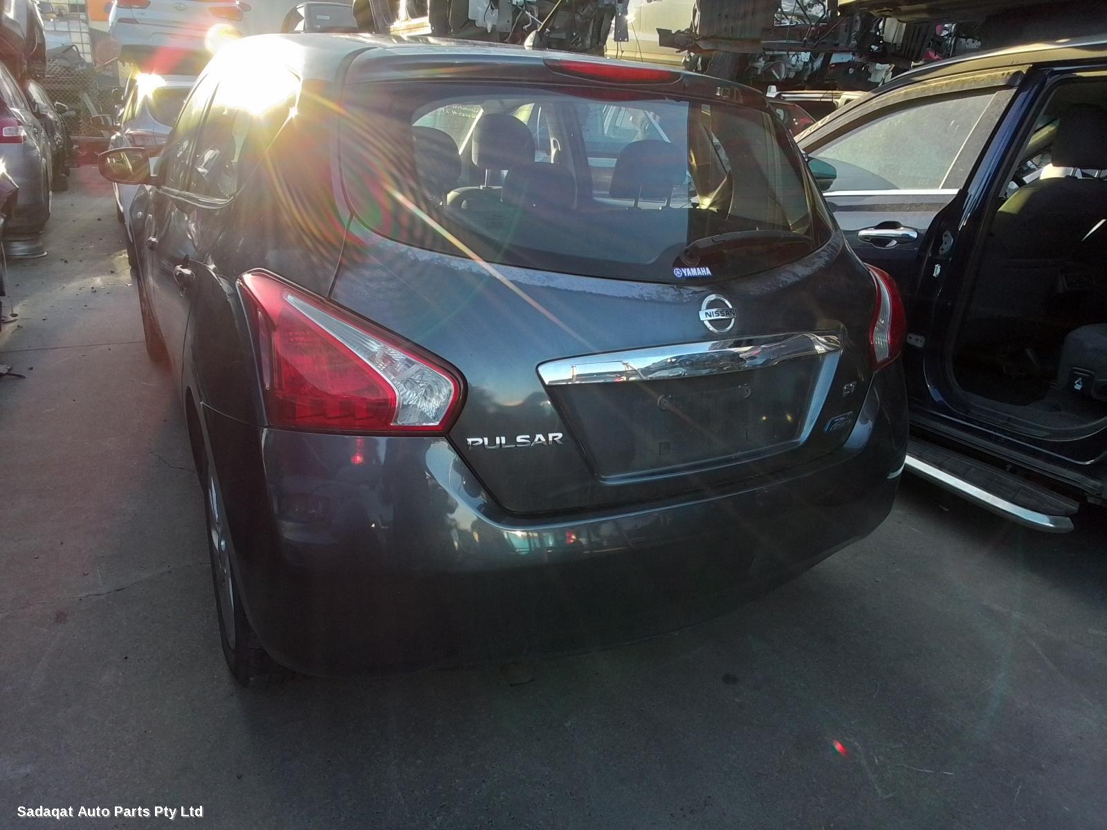 Nissan Pulsar Hoodlining