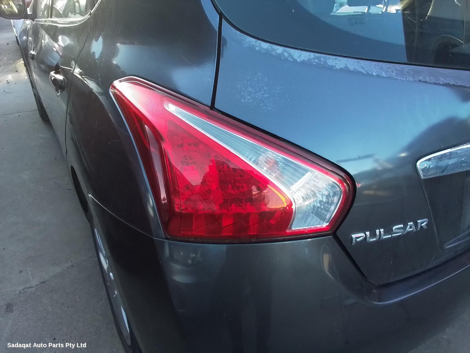 Nissan Pulsar Hoodlining