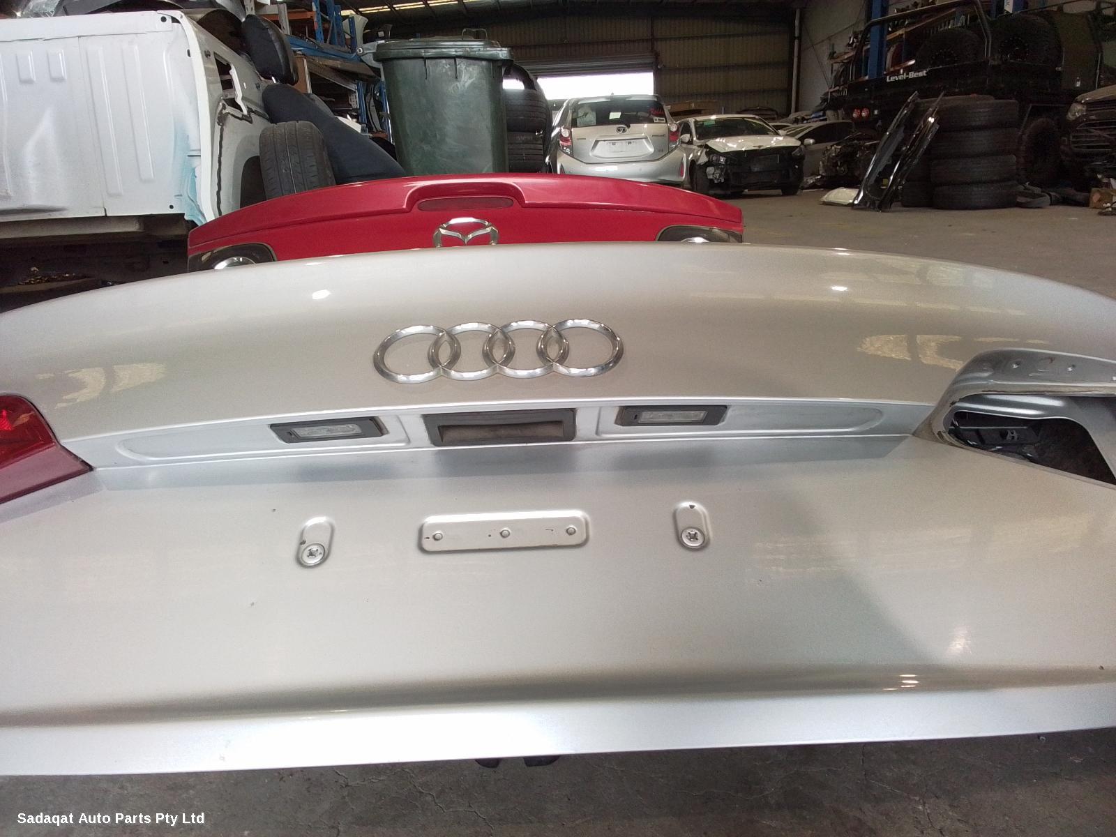 Audi A4 Bootlid/tailgate