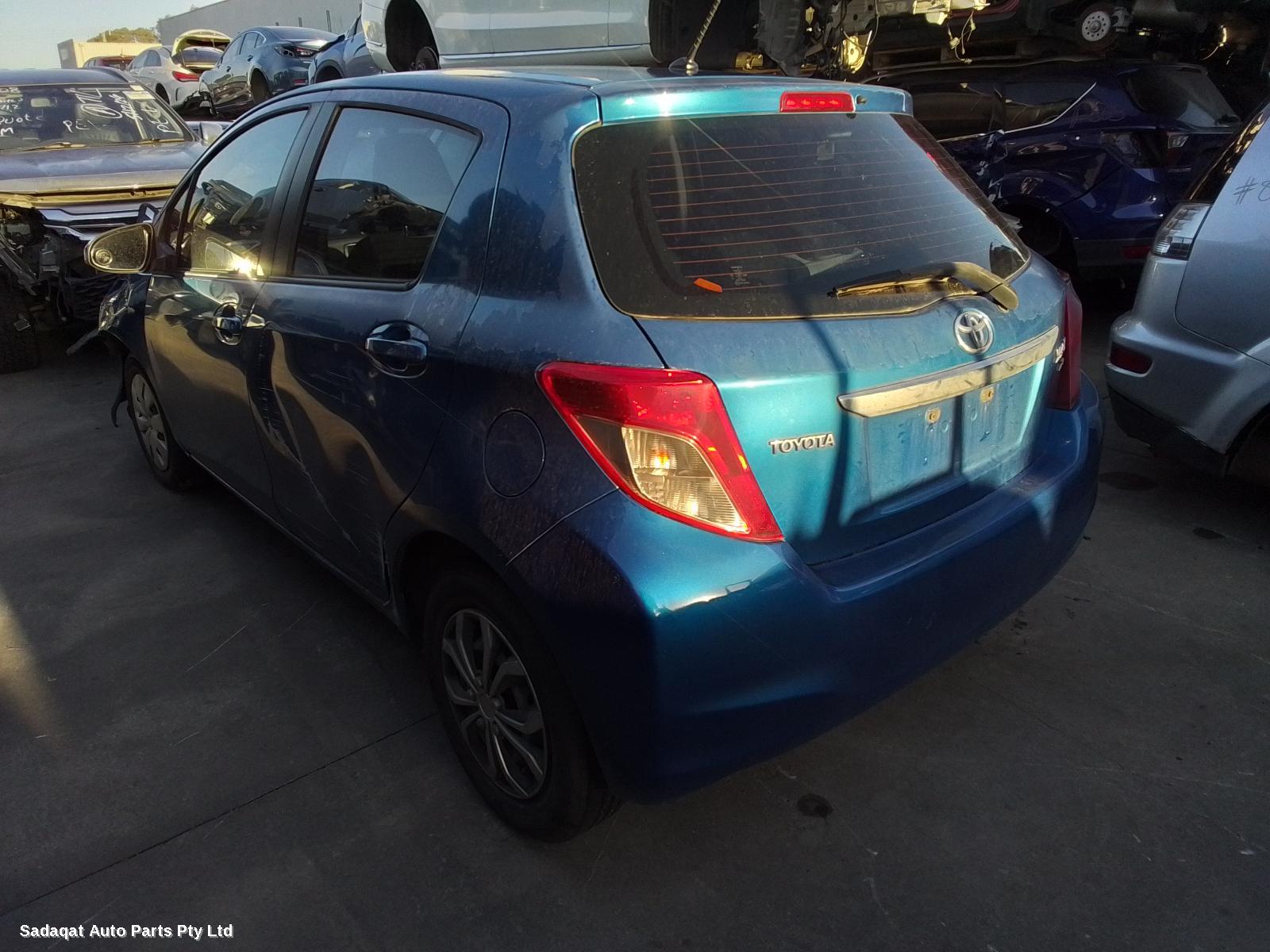 Toyota Yaris Right Headlamp