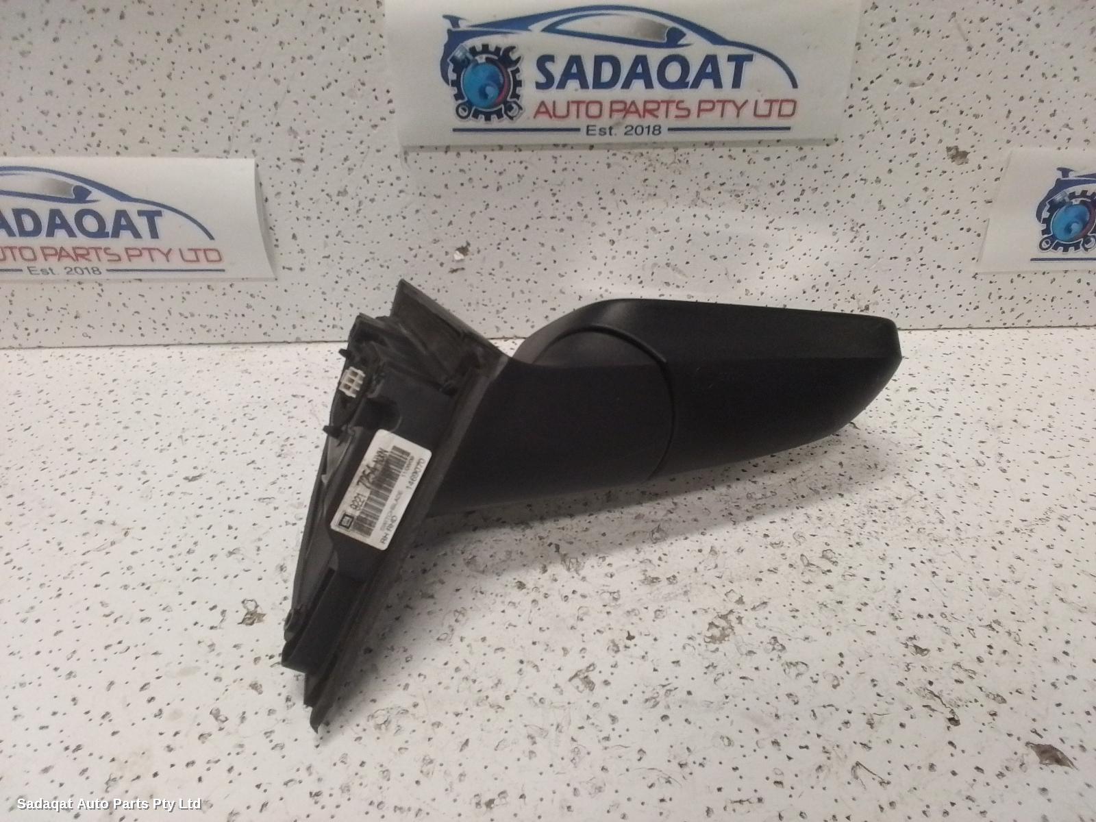 Holden Commodore Right Door Mirror