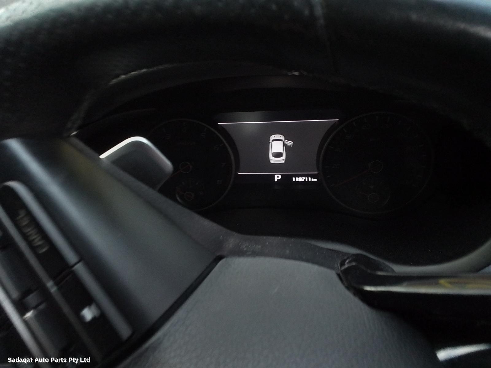 Kia Stinger Left Front Door Window