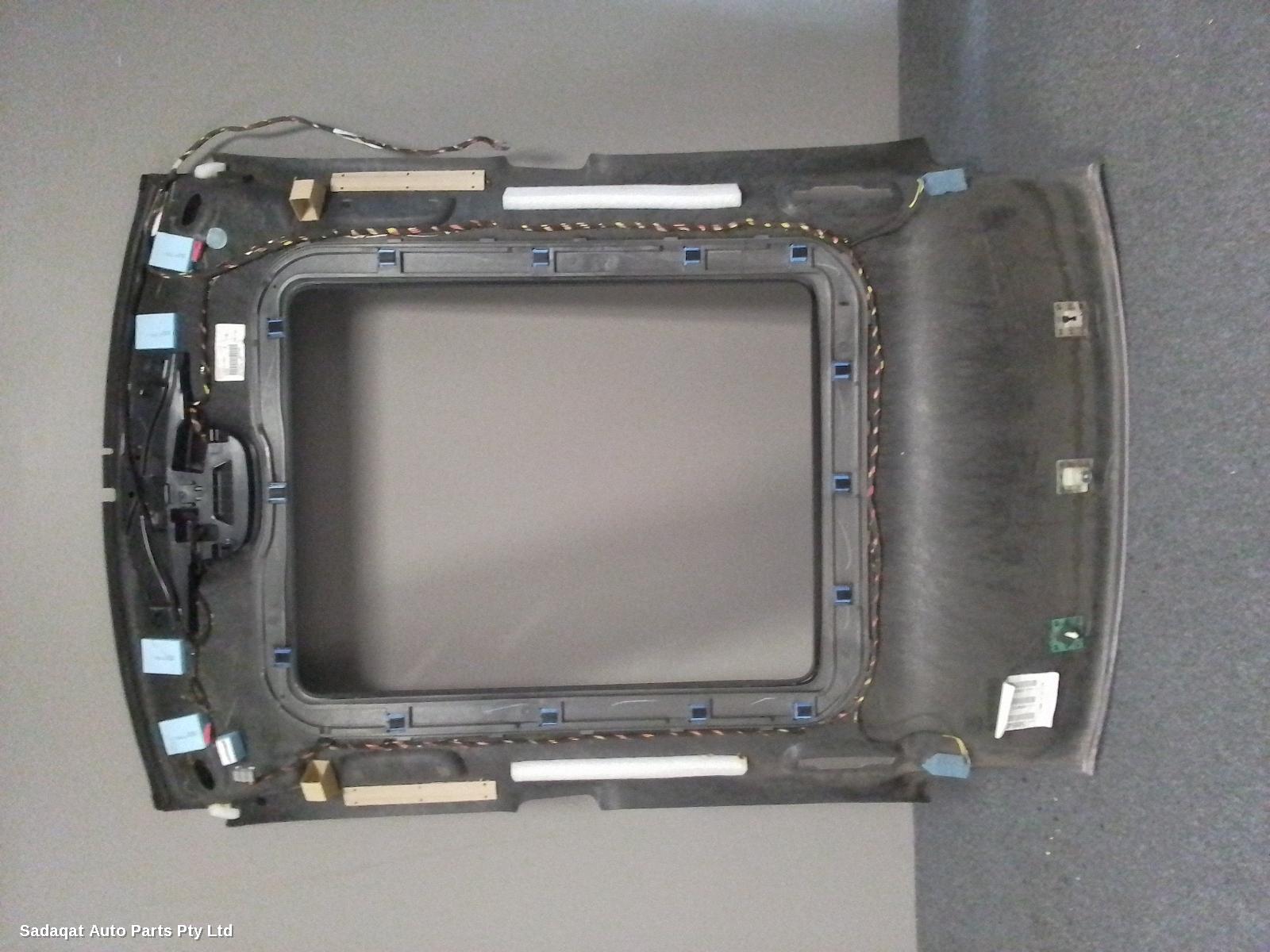 Chrysler 300c Hoodlining