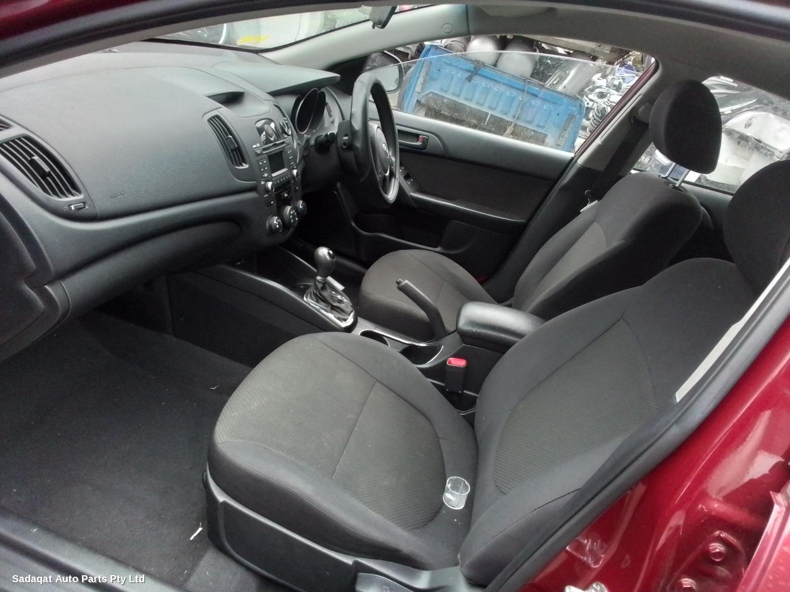 Kia Cerato Left Guard