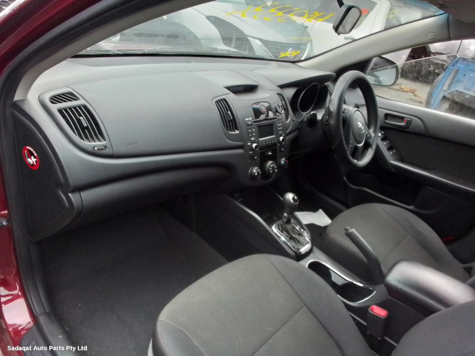 Kia Cerato Left Guard