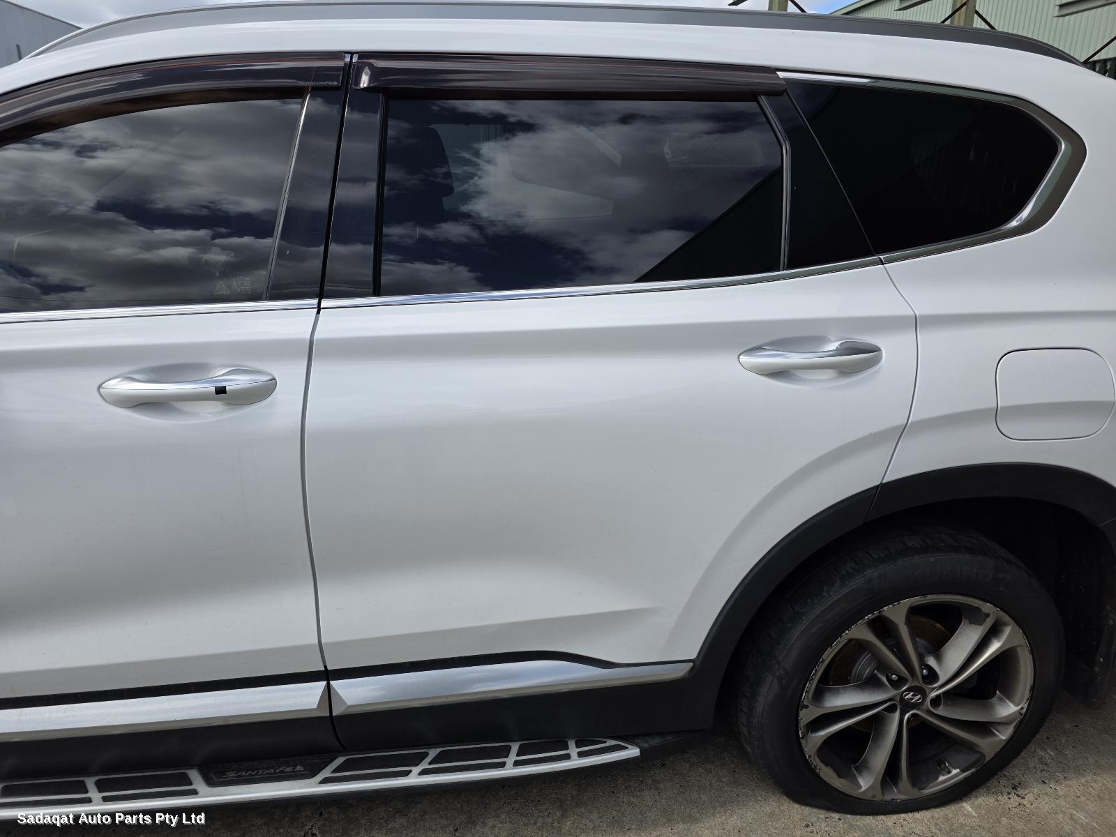 Hyundai Santa Fe Right Rear Strut