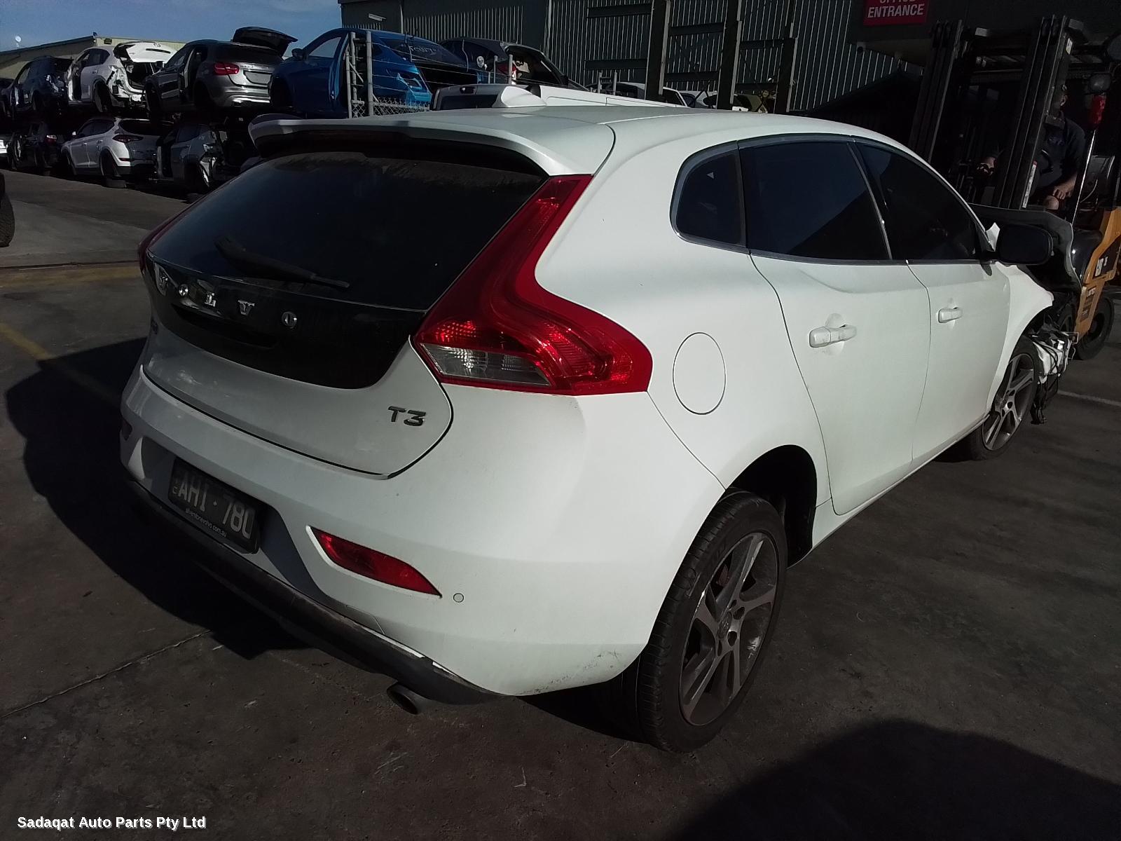 Volvo S40 Rear Bumper