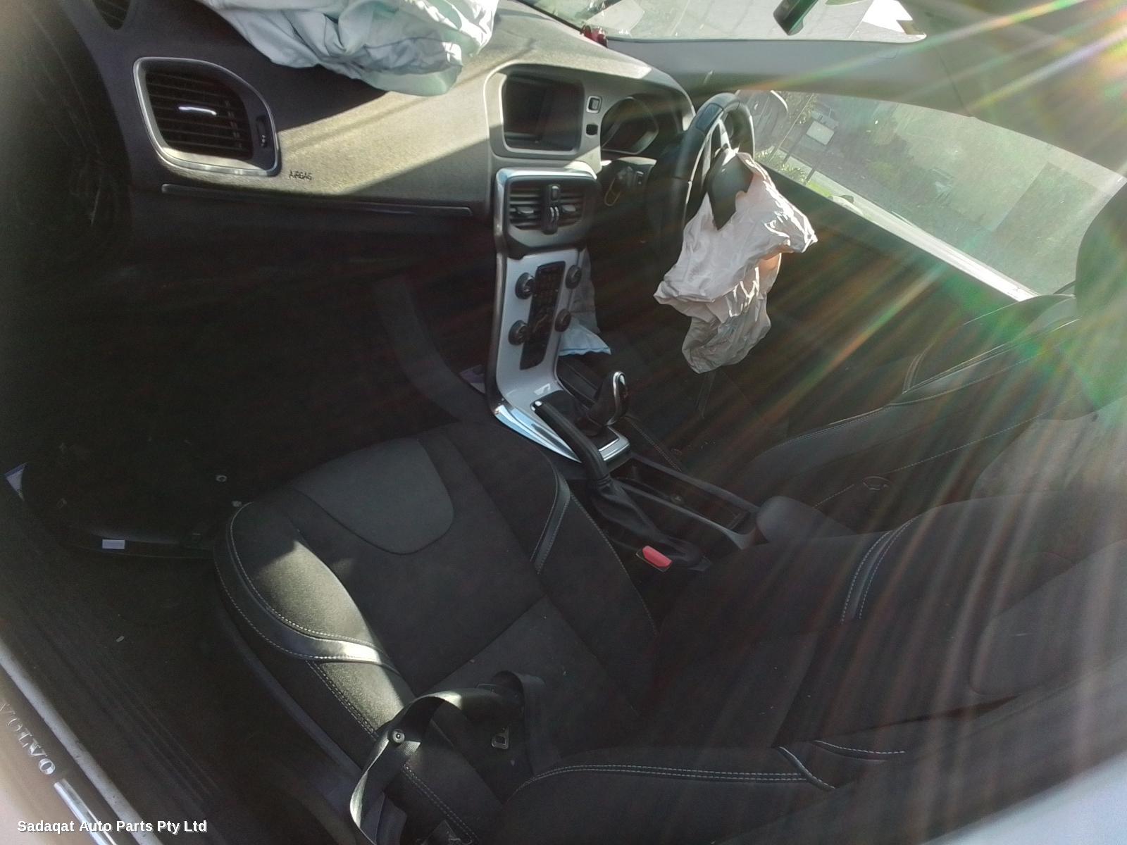 Volvo S40 Rear Bumper