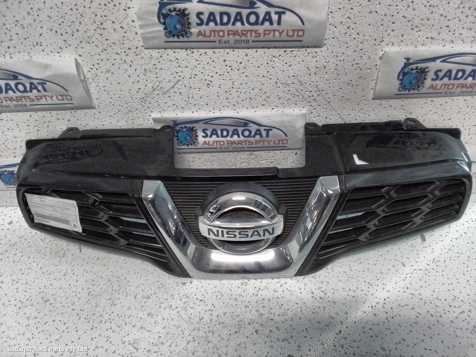 Nissan Dualis Grille