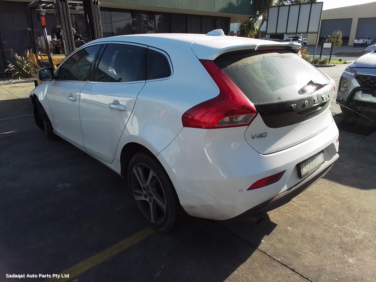 Volvo S40 Rear Bumper