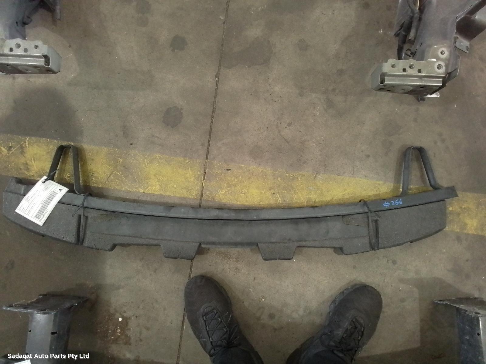 Nissan Dualis F/bar Reinforc/brack